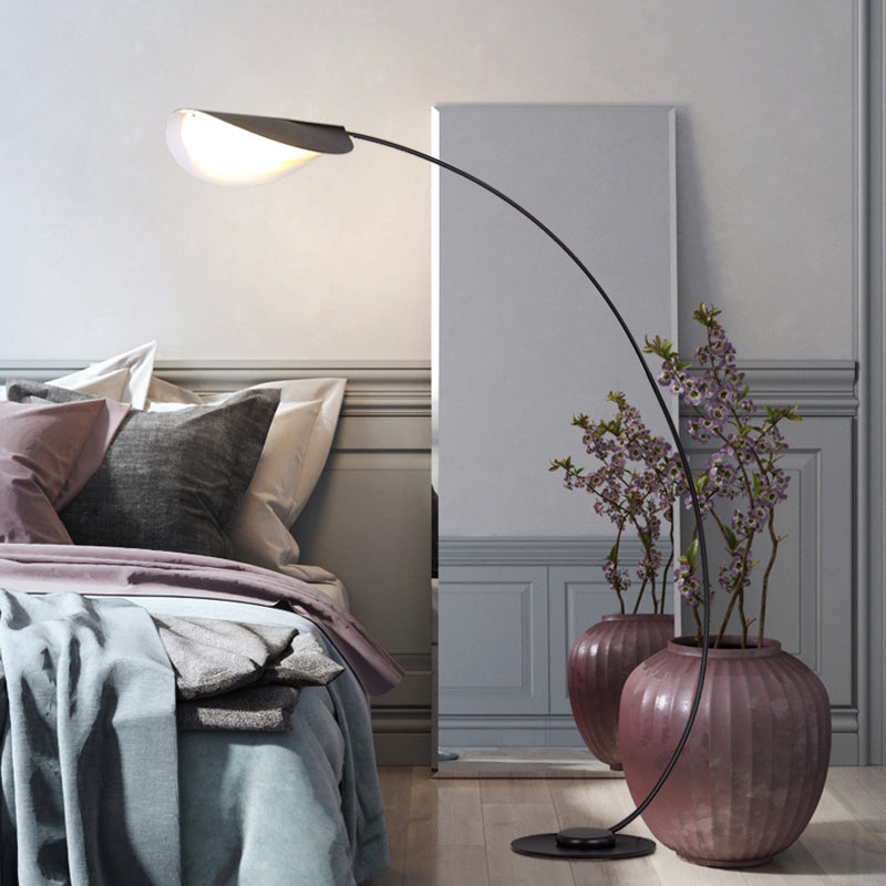 Edge Moderna Geométrica Metal LED Lámpara de Pie Negra