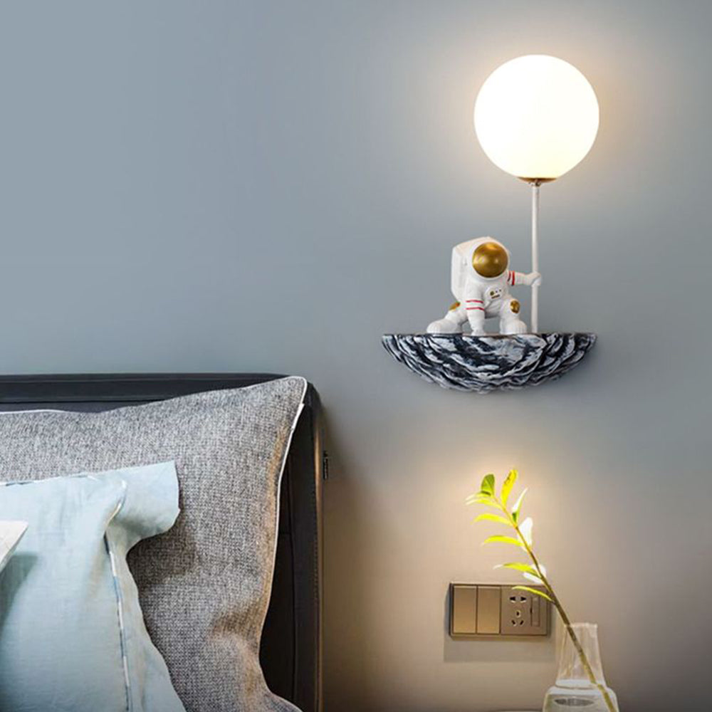 Aria Lindo Astronaut Metal LED Aplique de Pared Blanco