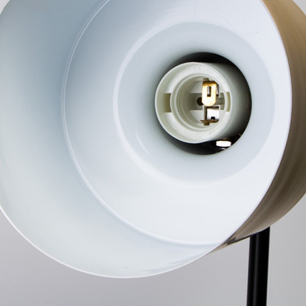 Mira Moderna Simple Metal Lámpara de Pie Dorada