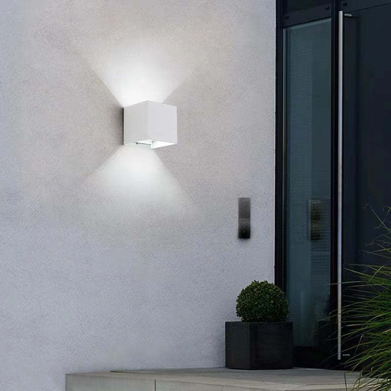 Orr Moderno Doble Foco Metal Aplique de Pared Exterior Negro/Blanco