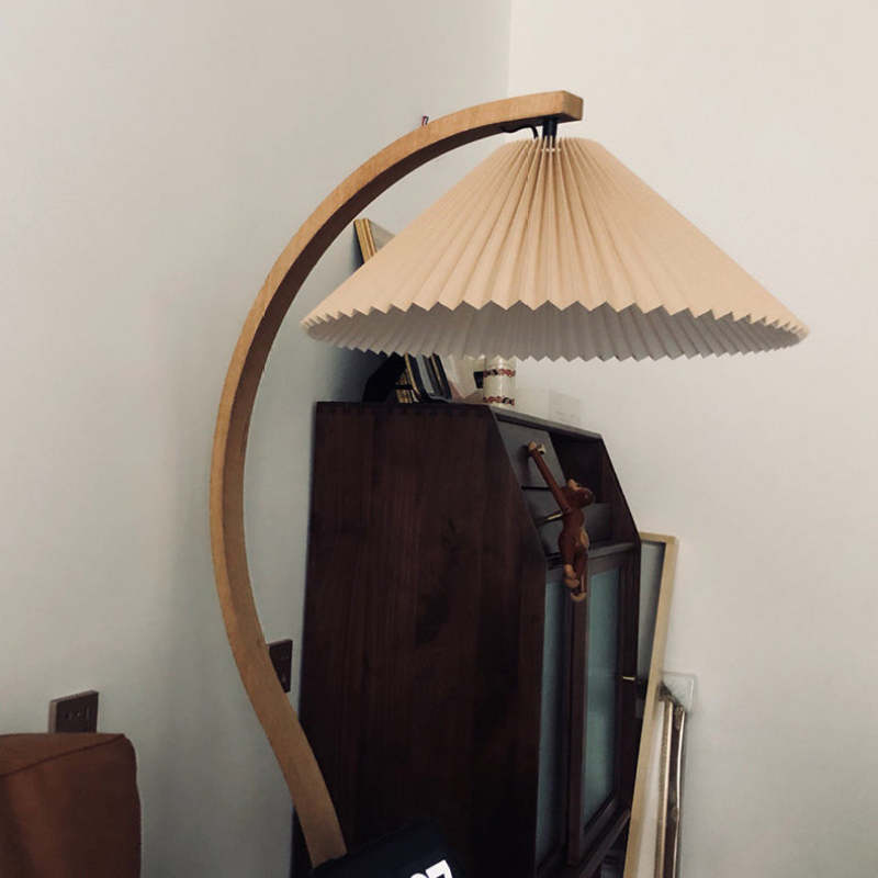 Ozawa Moderno Geométrico Metal LED Lámpara de Pie Blanco/Beige/Café