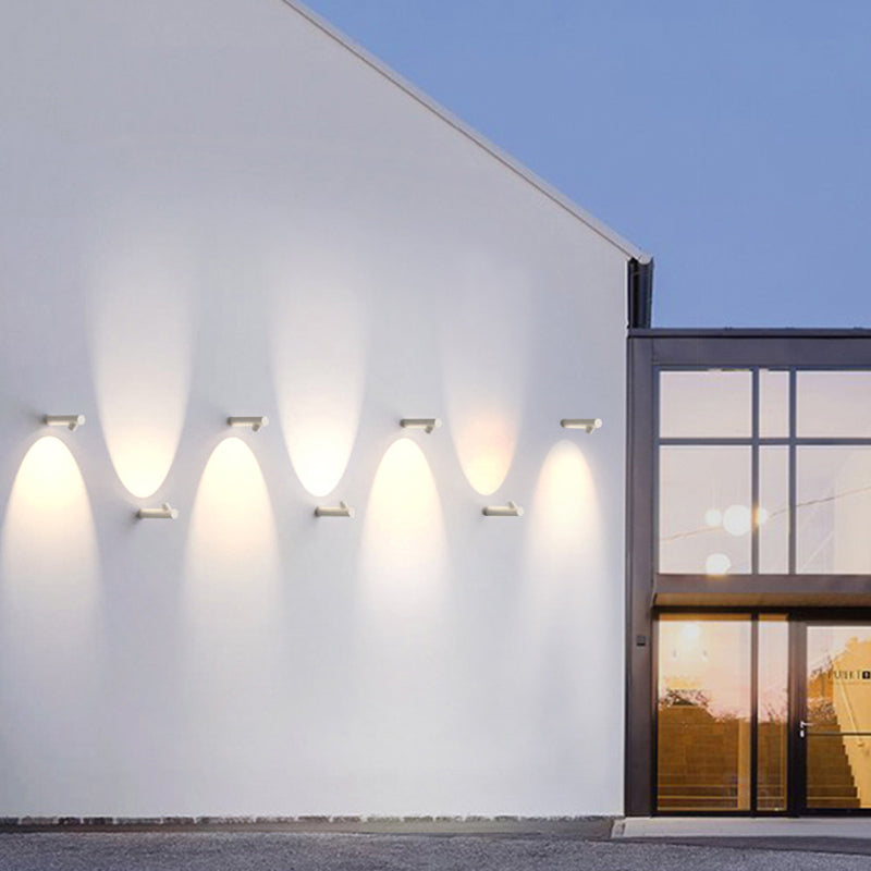 Auer Moderno Tubular Metal LED Aplique de Pared Exterior Negro/Blanco
