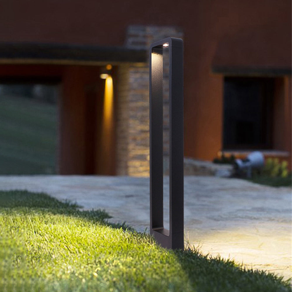 Ray Moderna Lámpara Exterior Rectangular Hueca de Metal, Negra