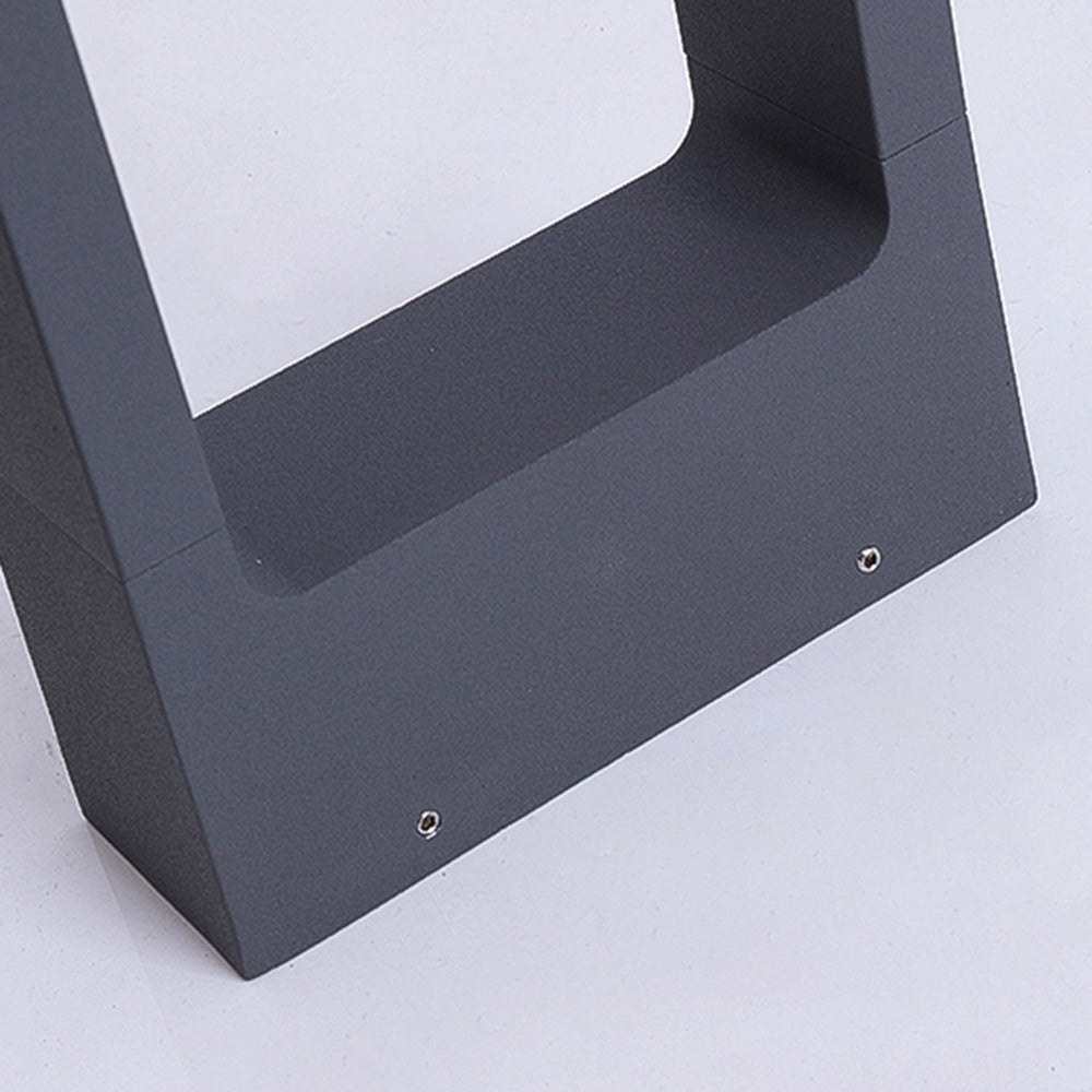 Ray Moderna Lámpara Exterior Rectangular Hueca de Metal, Negra