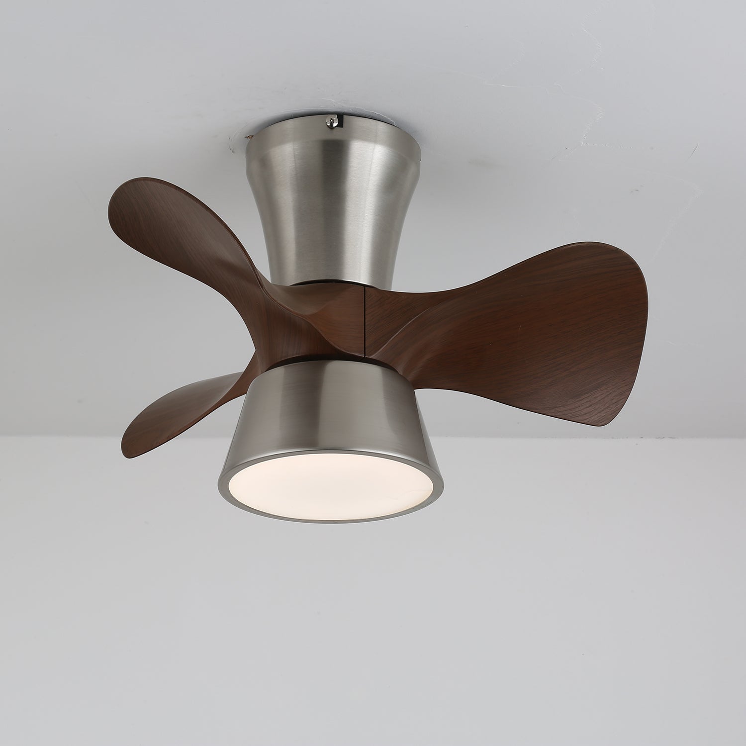Ventilador de Techo Moderno Nera de Madera con Luz