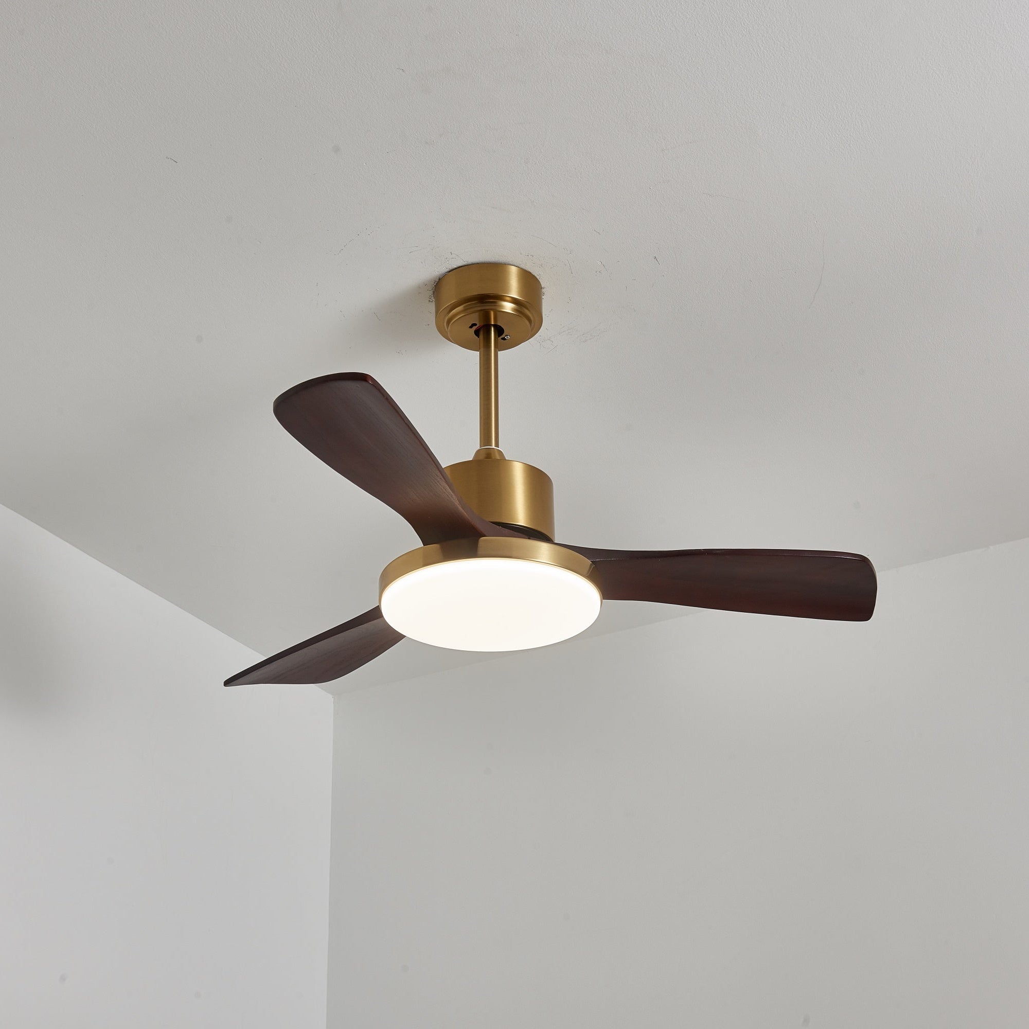 Lámpara Ventilador de Techo Moderna Xen de Madera, potencia 35W