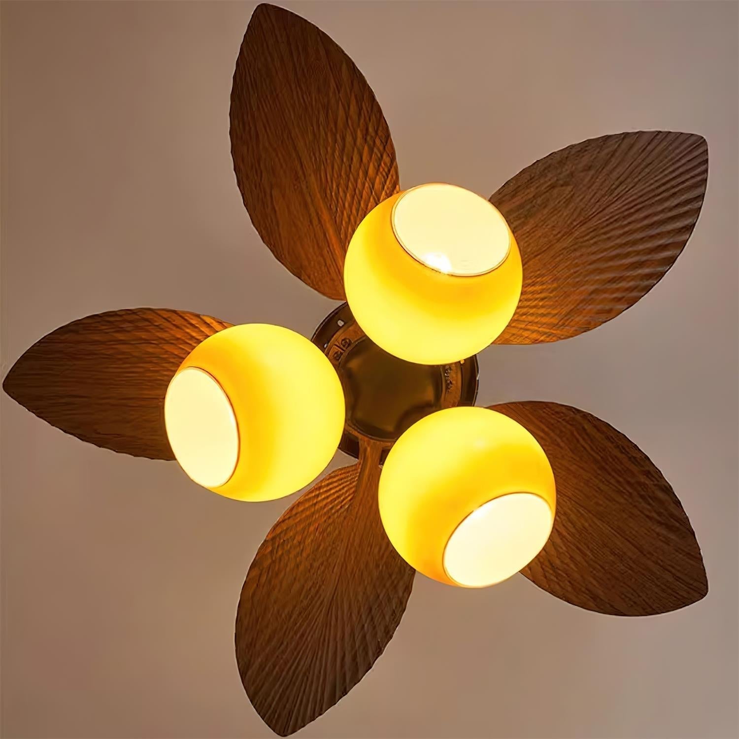 Ventilador de Techo con Luz Nerina Tropical con las aspas en movimiento