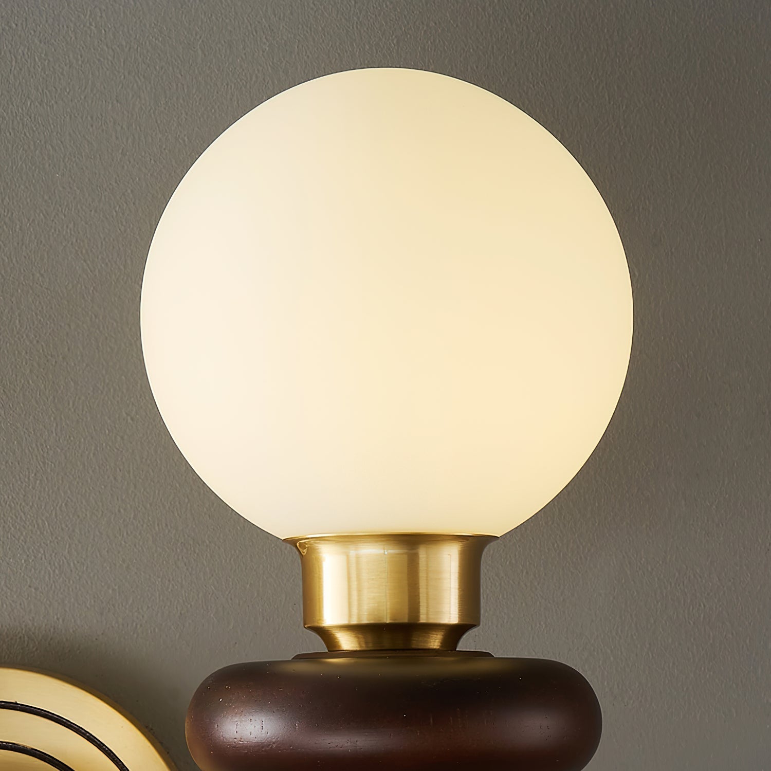 Bellevue Wall Lamp - Letslighting