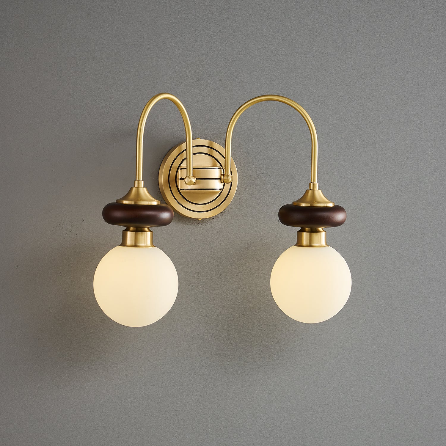 Bellevue Wall Lamp - Letslighting