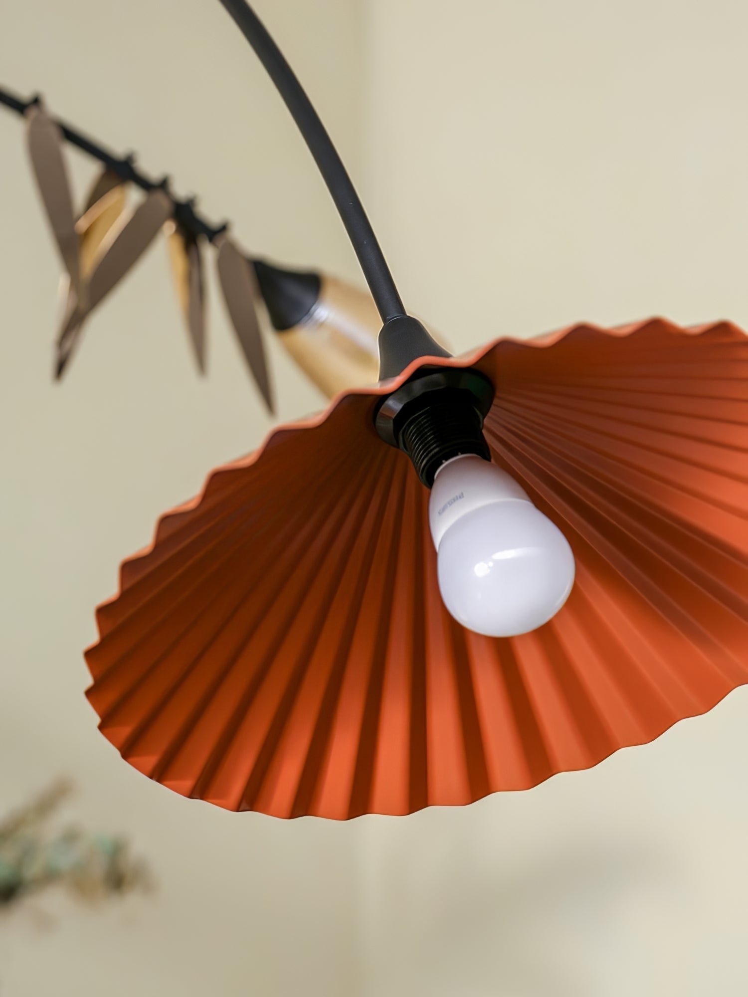 FloraCurv Glass Artisan Pendant Light - Letslighting