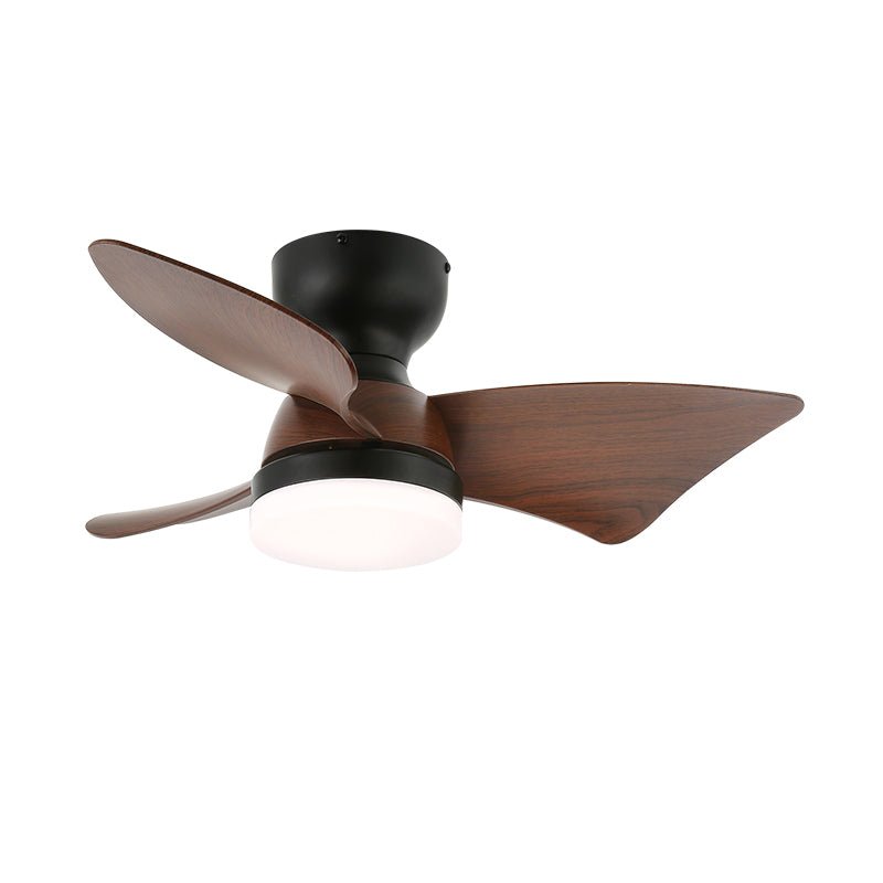 Imagen de estilo de vida del Ventilador de Techo Mirella con luz en un dormitorio