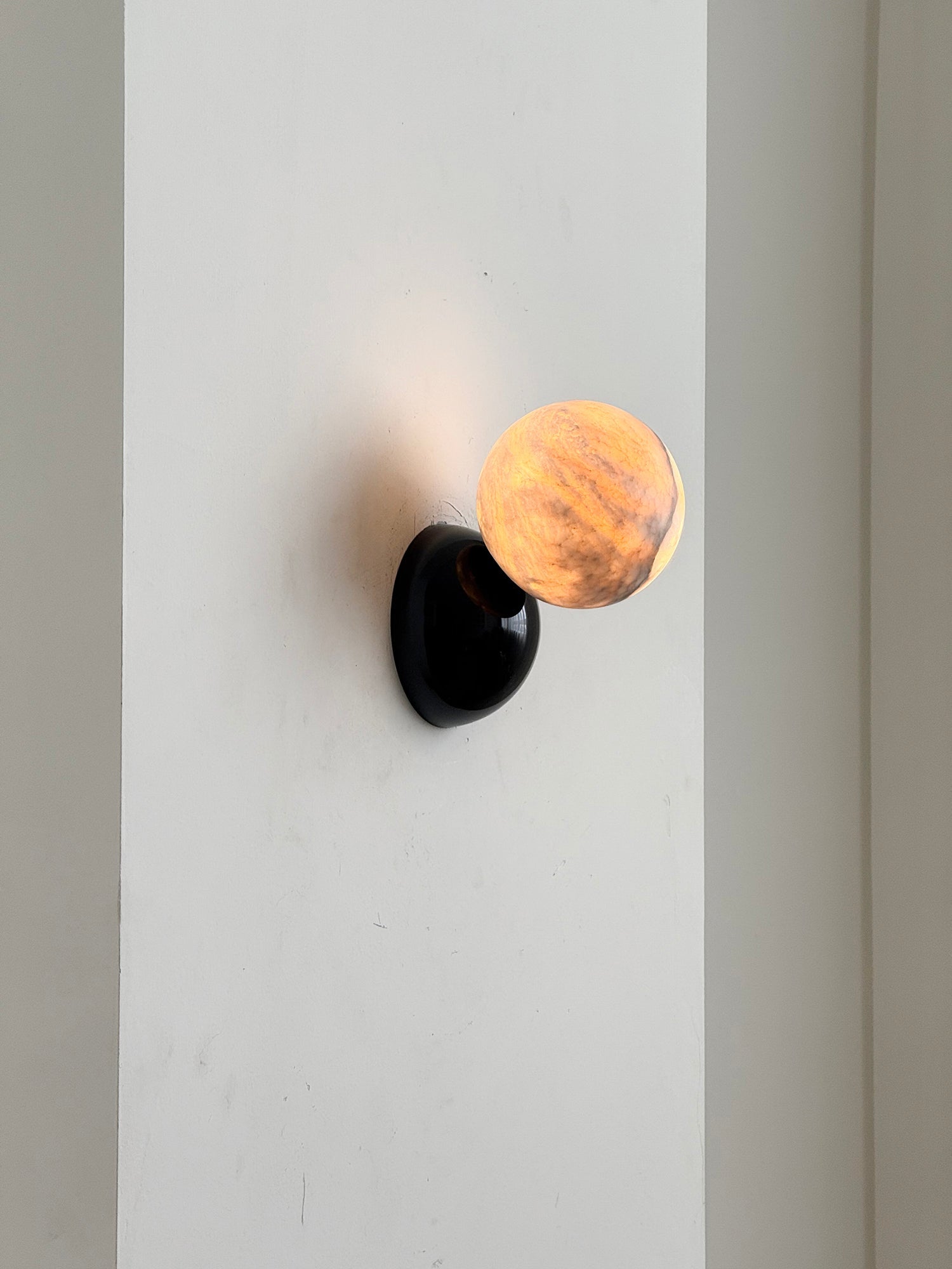Arca Modern Minimalist Eclipse Mrable Metal Wall Lamp - Lamp Copper