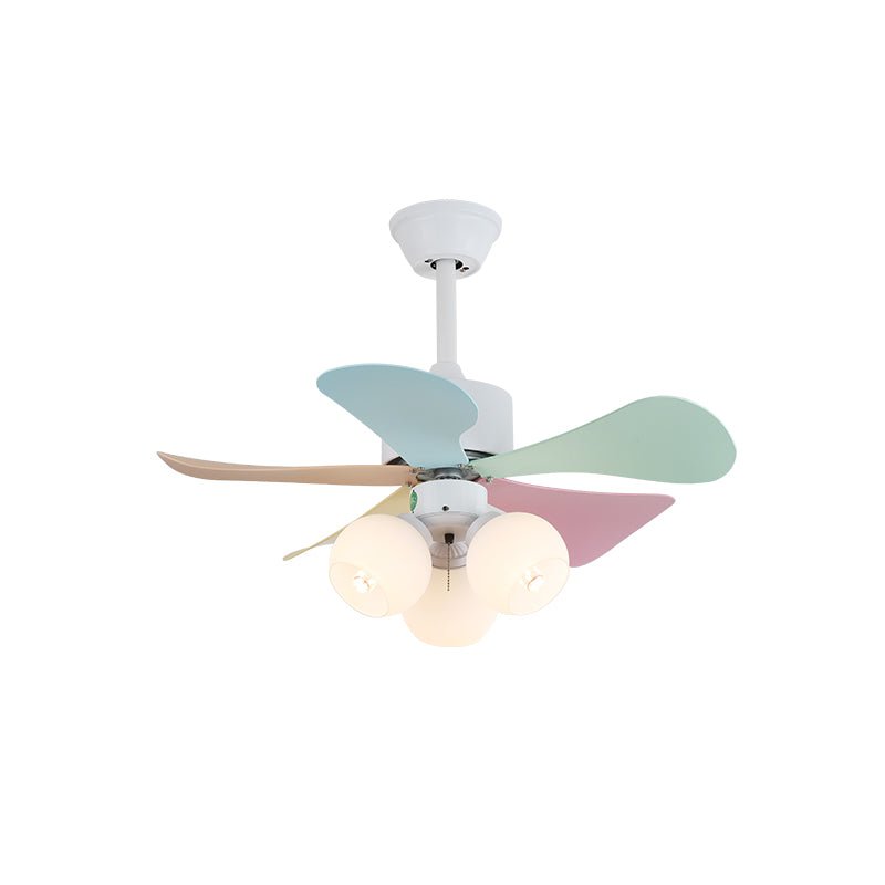 Ventilador de Techo Liora de Cristal Colorido, otra vista de la habitación
