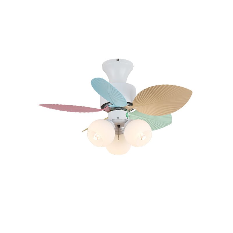 Ventilador de Techo Liora de Cristal Colorido, en un espacio contemporáneo