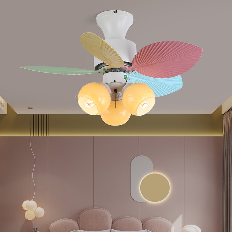 Ventilador de Techo Liora de Cristal Colorido, detalle del área de la fuente de luz