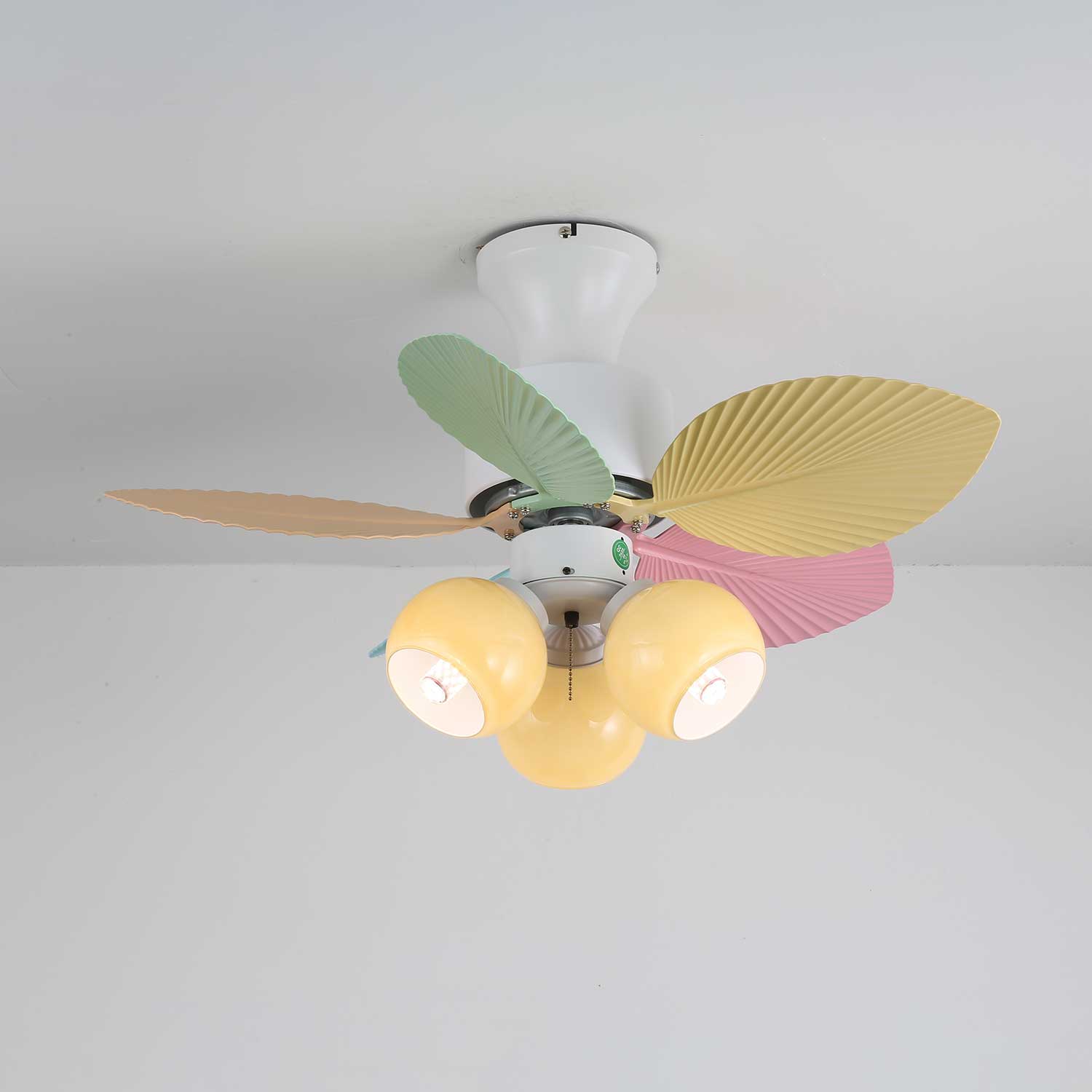 Ventilador de Techo Liora de Cristal Colorido, con iluminación ambiental
