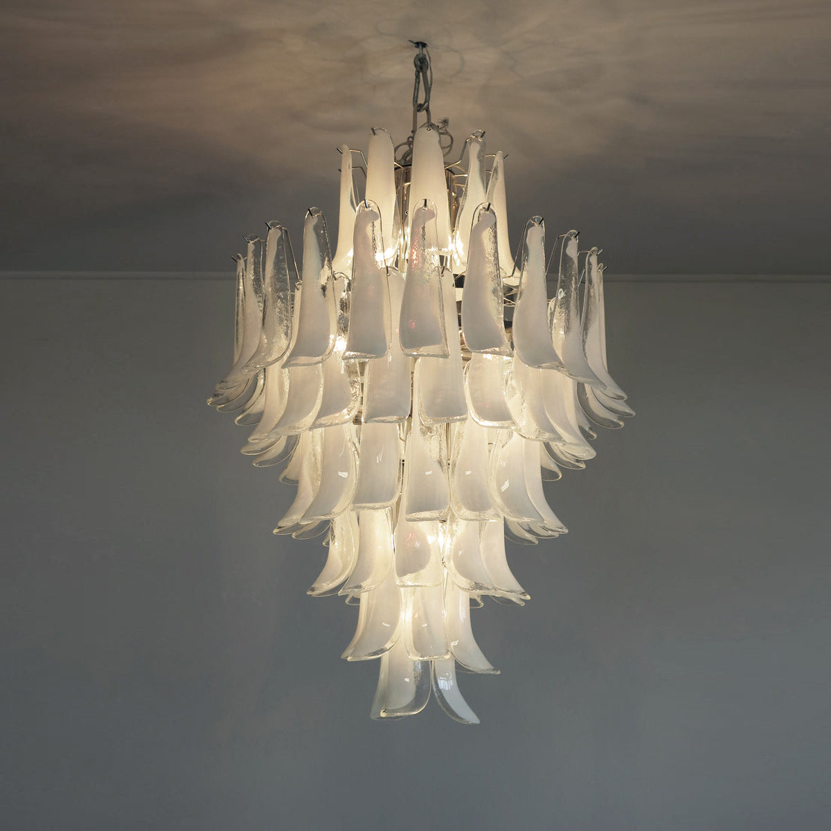 Zinc Postmodern Luxury Petal Glass Metal Chandelier - Lamp Copper