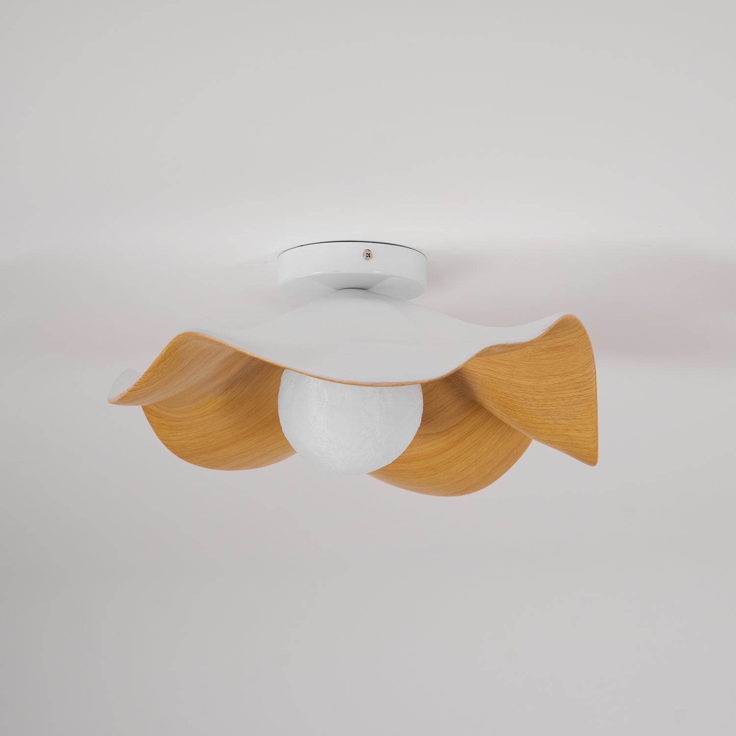 Muto Lámpara de Techo de Madera en Negro y Blanco