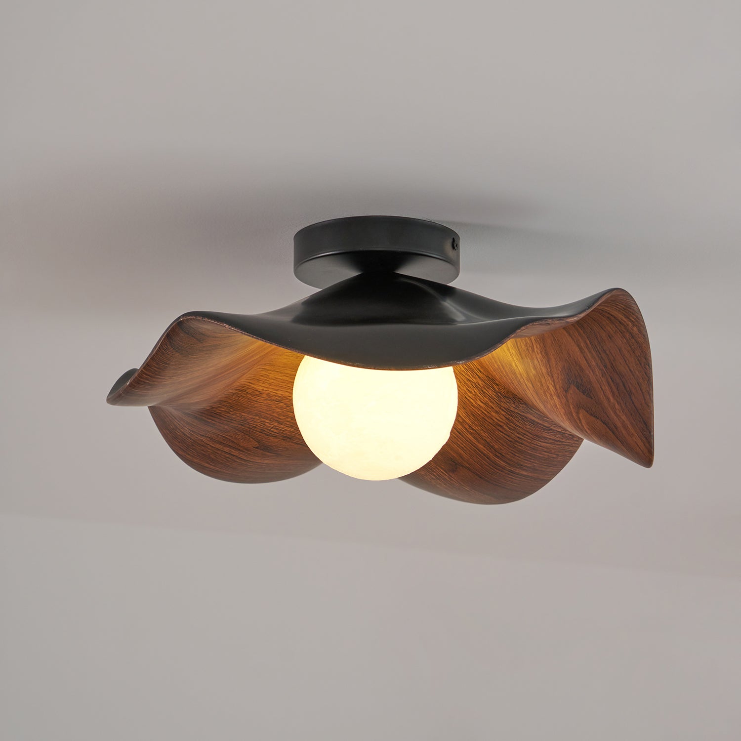 Muto Lámpara de Techo de Madera en Negro y Blanco