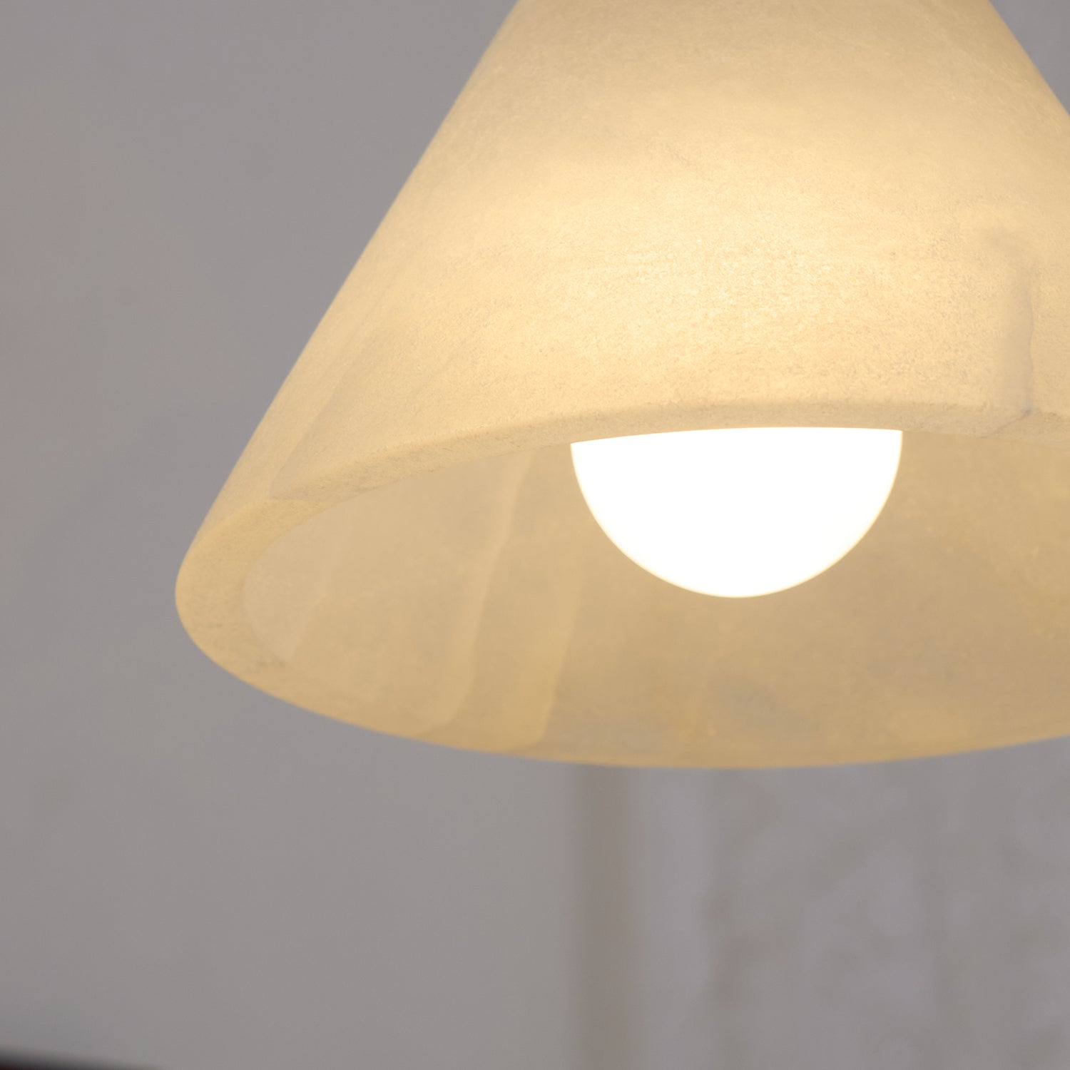 Liora Minimalist Alabaster Pendant Light - Letslighting