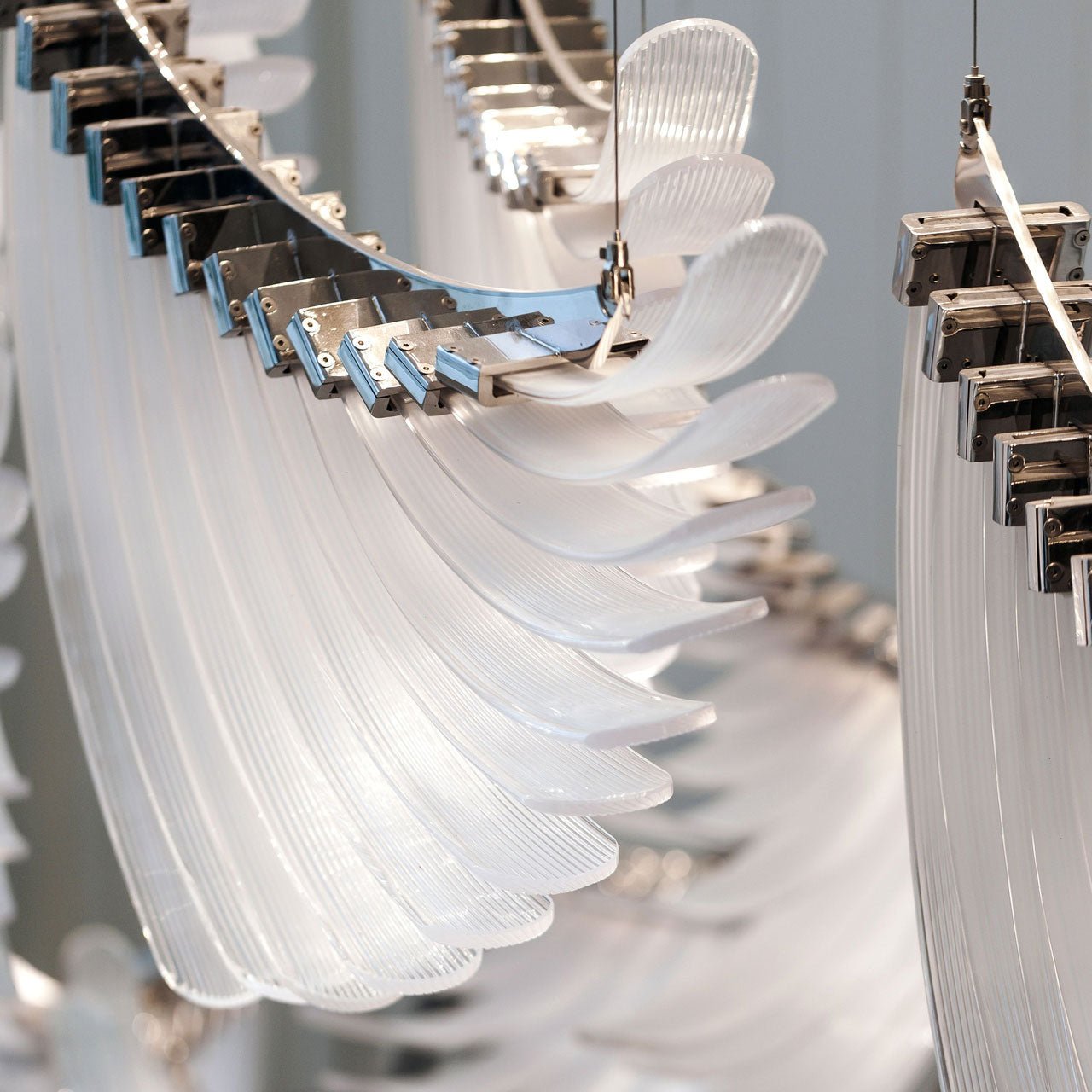 Eurrinia Glass Wing Cluster Chandelier - Letslighting
