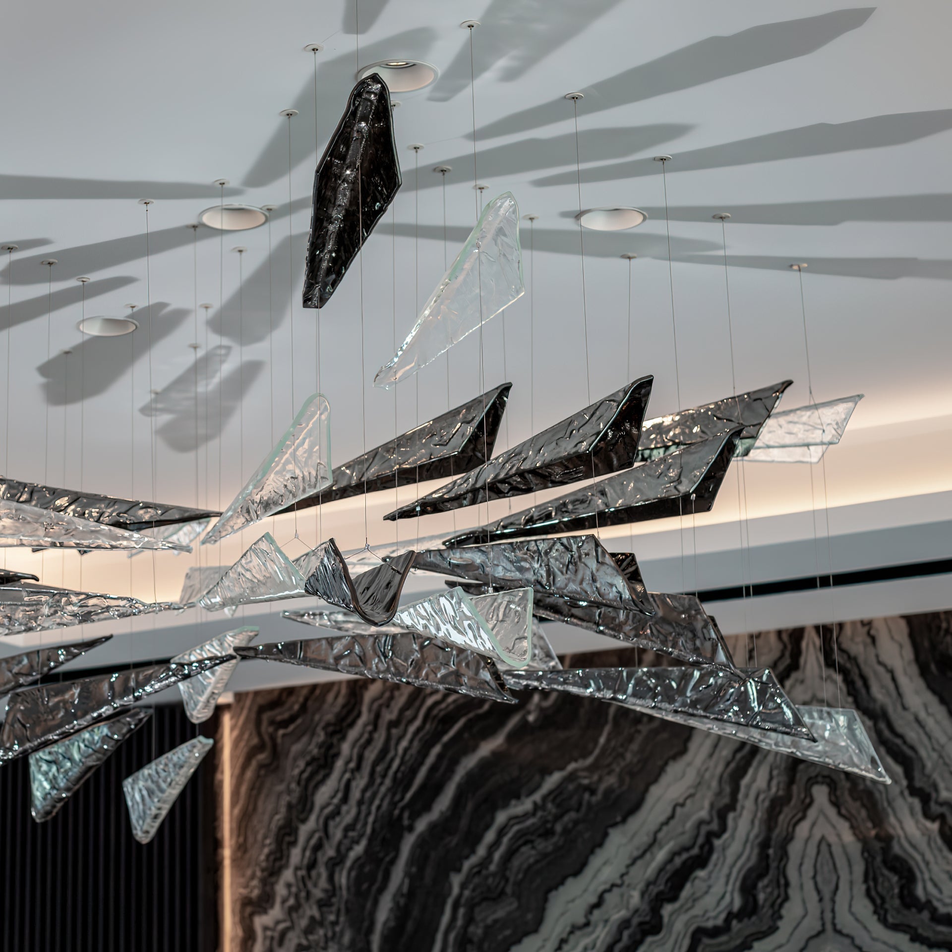 Nyvinia Glass Feather-Shape Chandelier - Letslighting