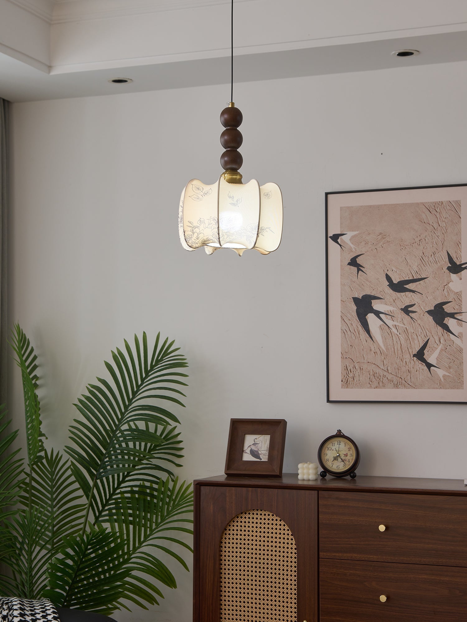 Eloria Pendant Light - Letslighting