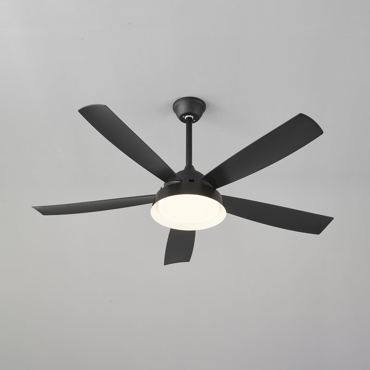 Ventilador de Techo Orvino con Luz de Madera, otra vista de estilo de vida