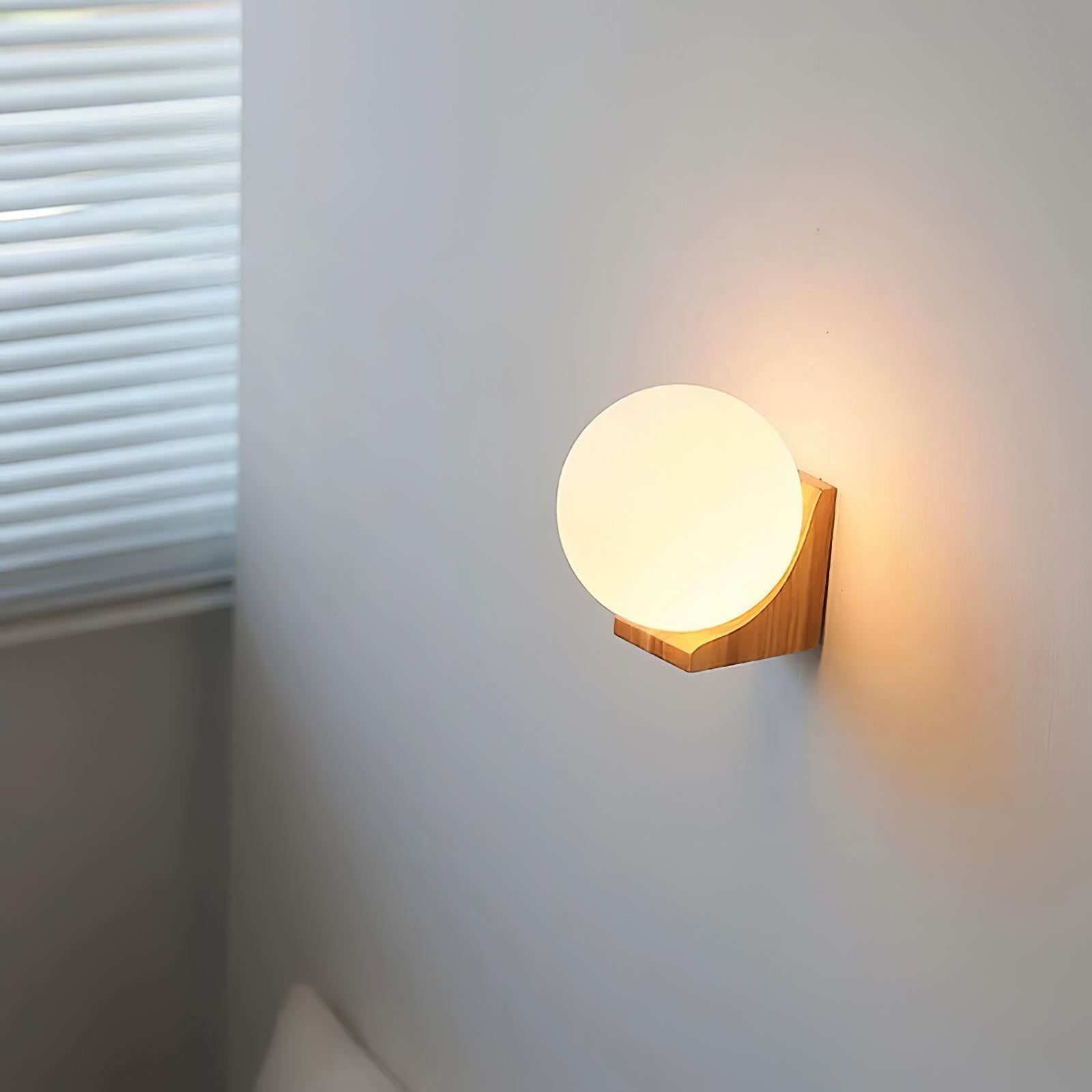 Evelyn Orb Wall Lamp - Letslighting