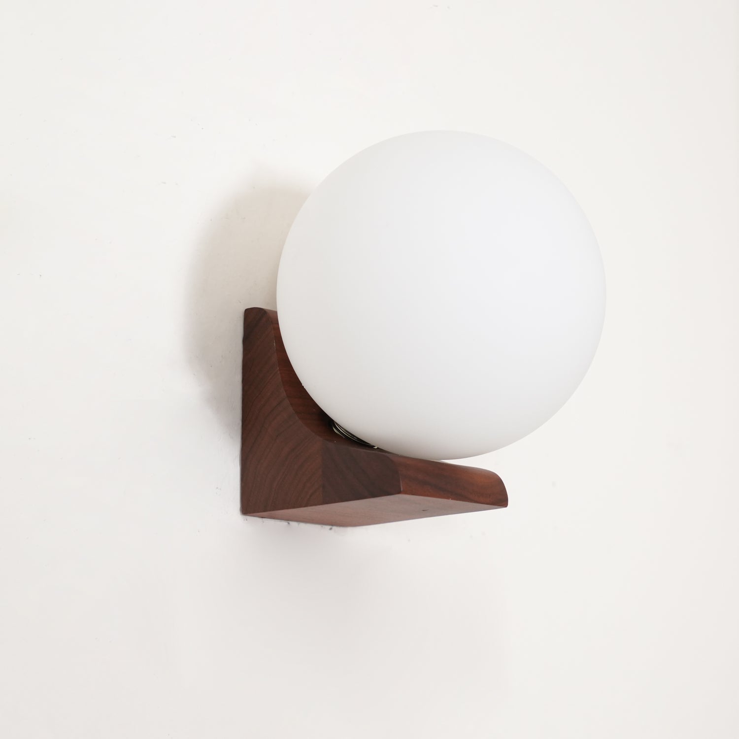Evelyn Orb Wall Lamp - Letslighting