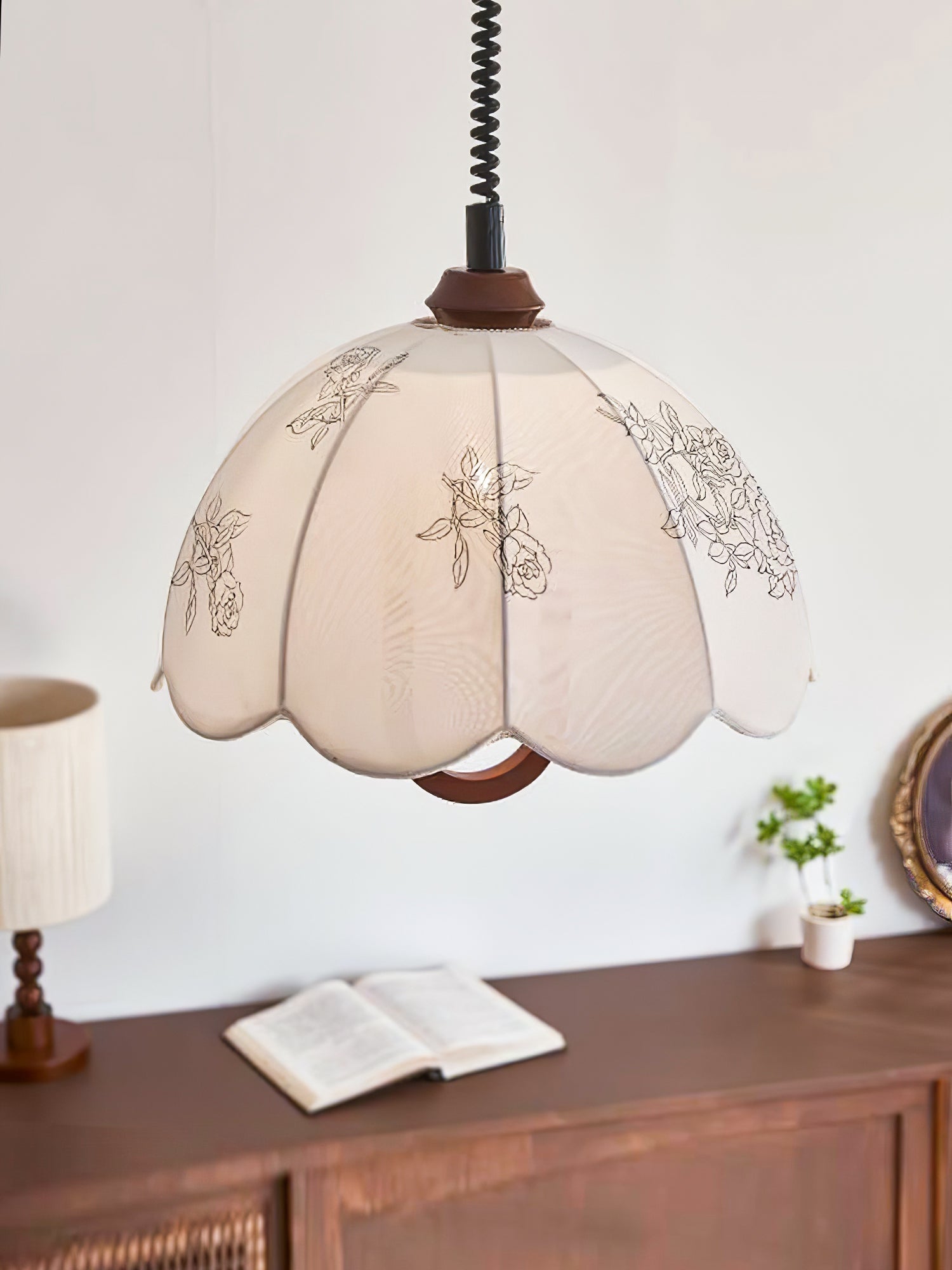 Floral Grace Pendant Lamp - Letslighting