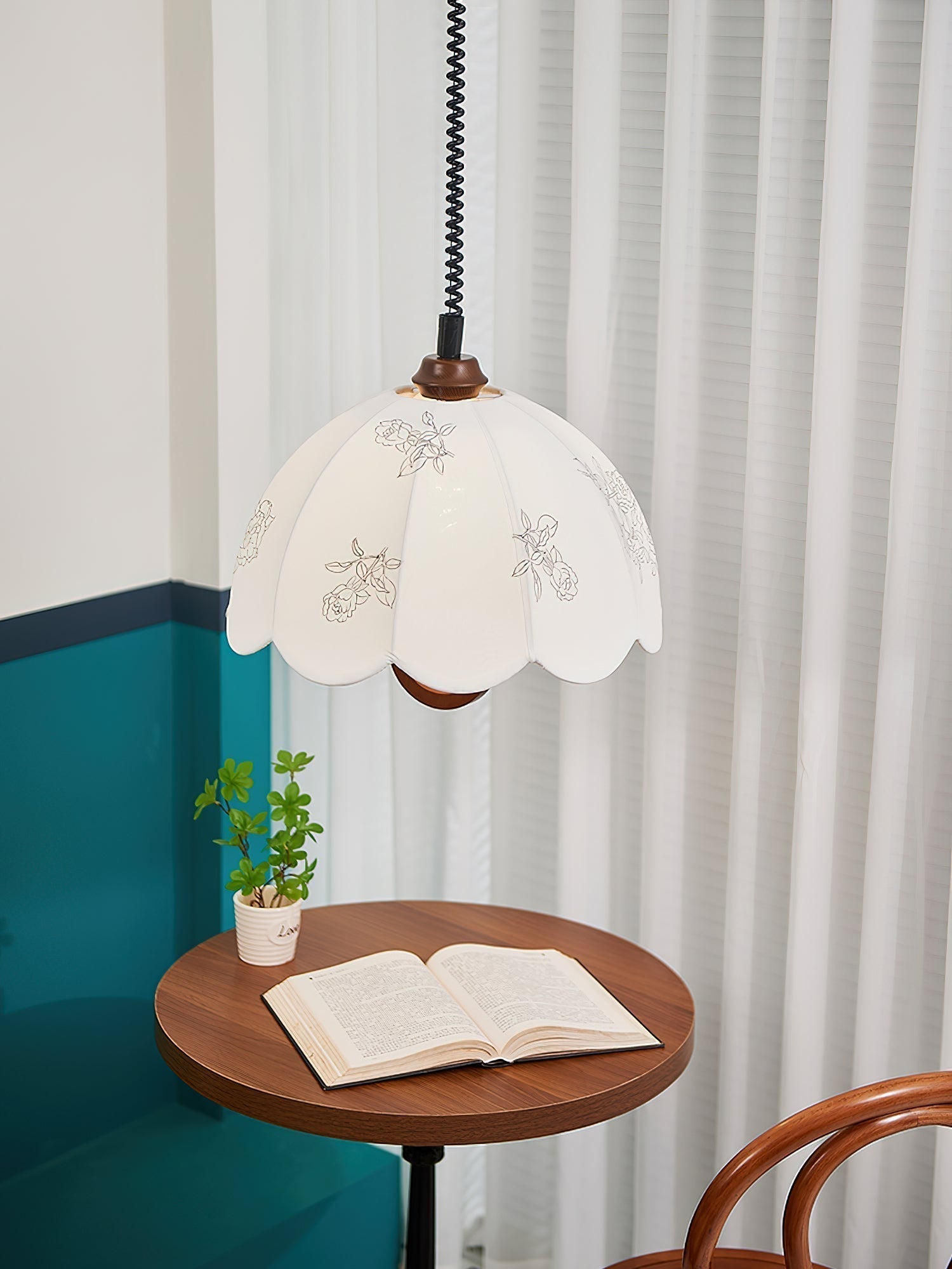 Floral Grace Pendant Lamp - Letslighting