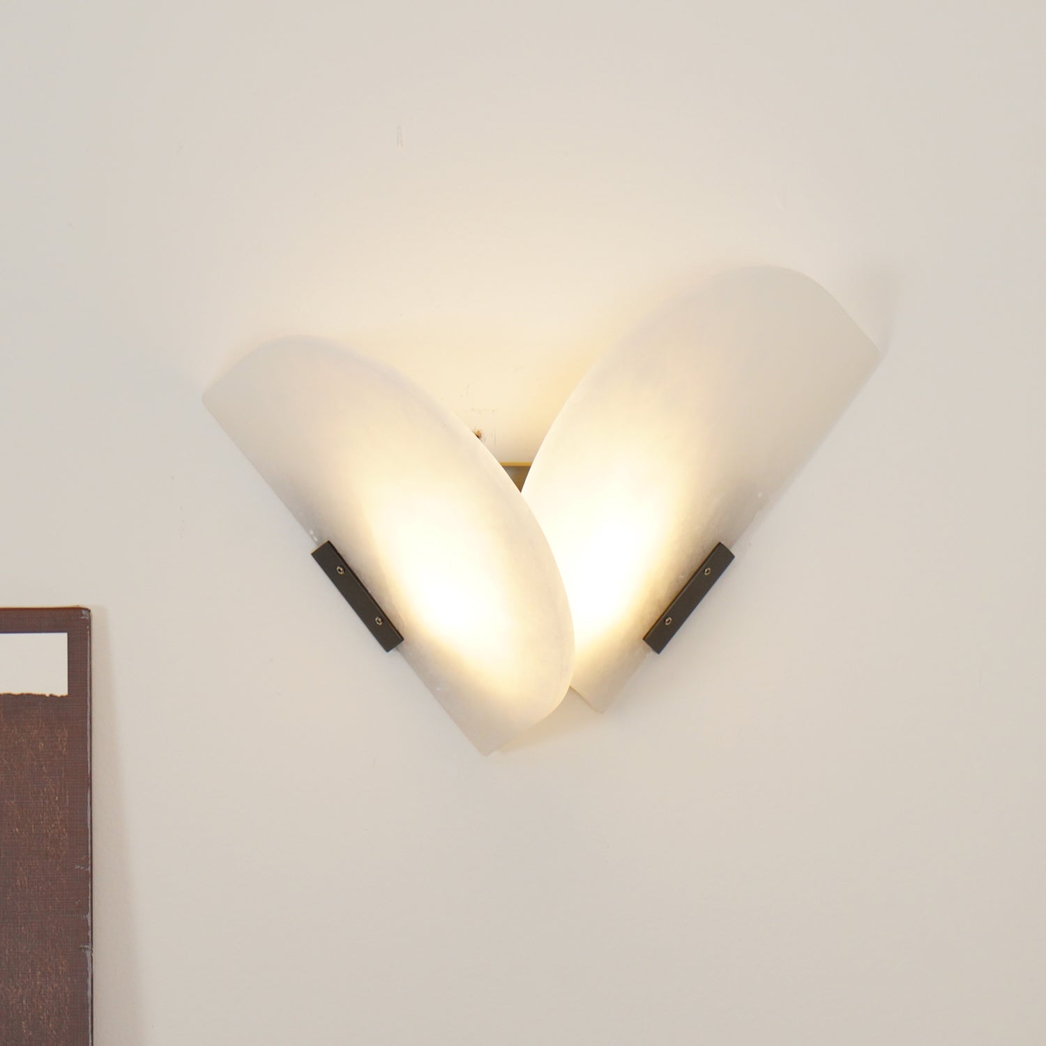 Cevelaris Heart Alabaster Wall Light - Letslighting