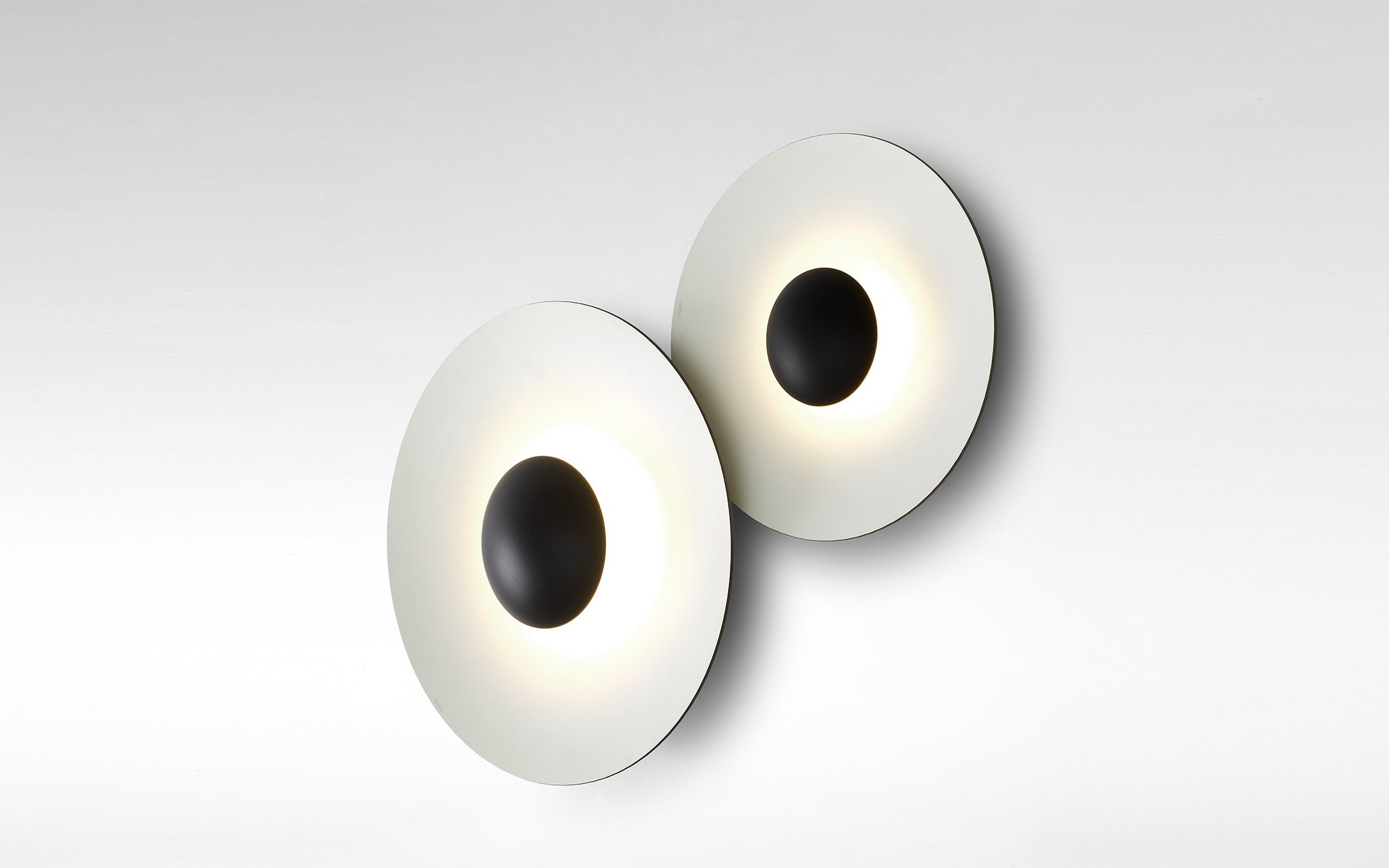Ginger Modern Minimalist Round Metal Wall Lamp - Letslighting