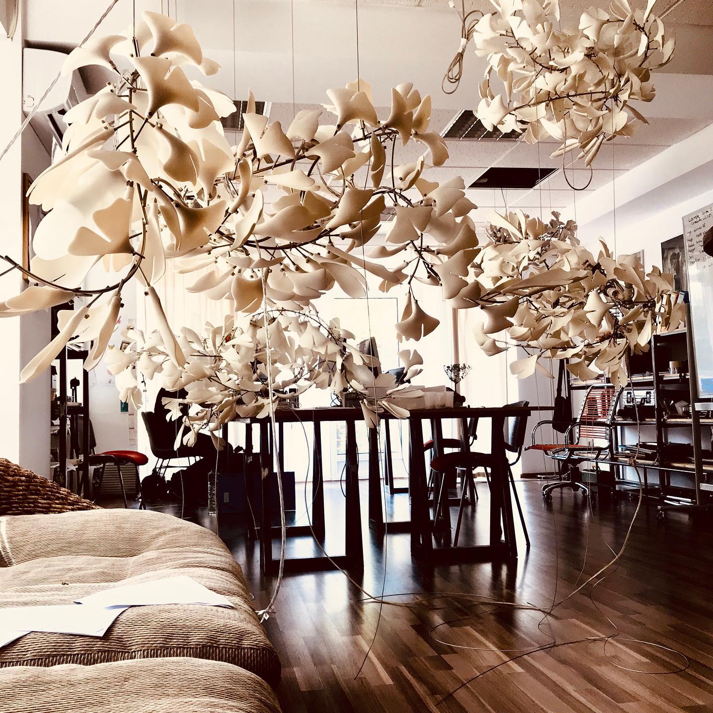 Eurzoris Gingko Metal Leaf Chandelier - Letslighting