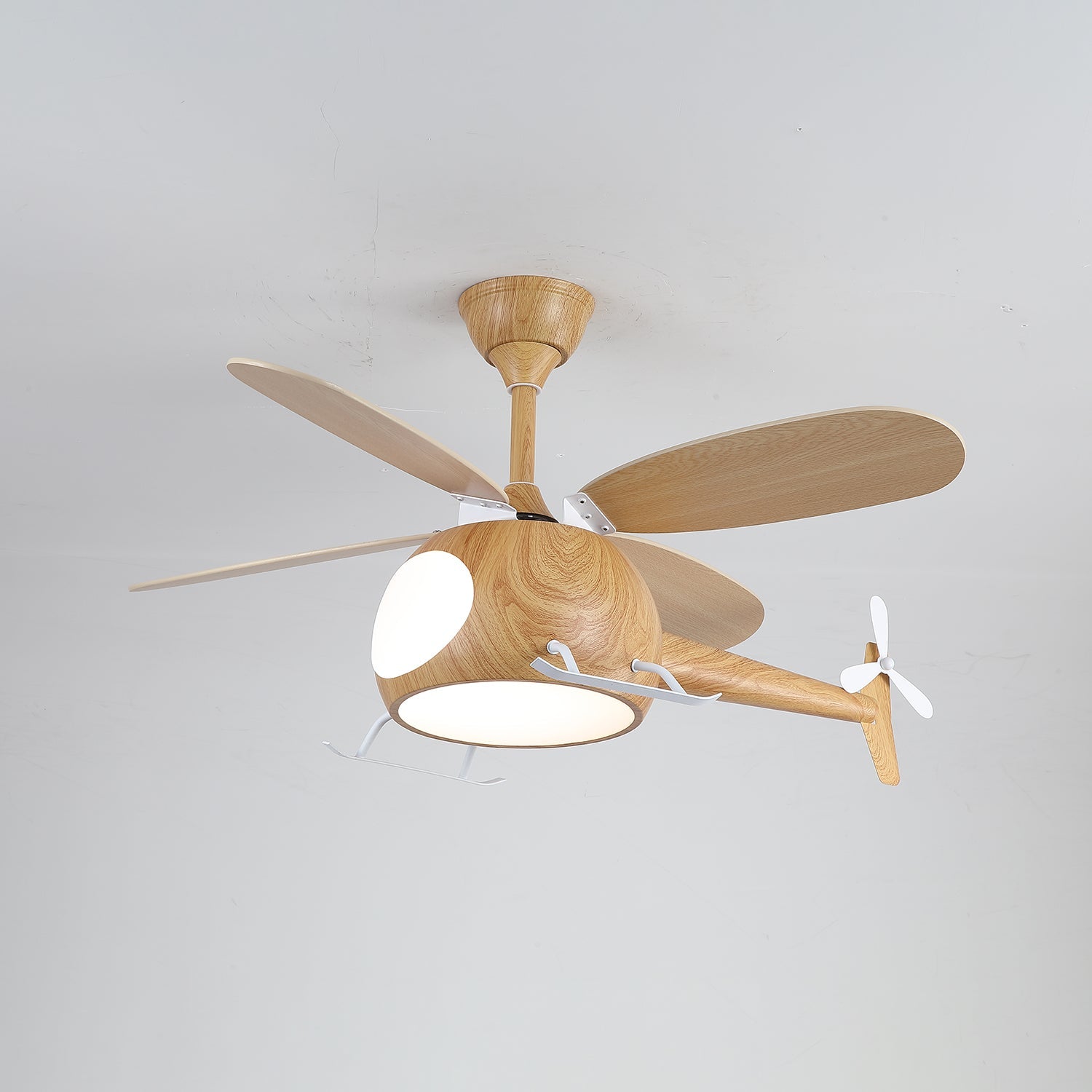 Ilustración del motor de cobre puro dentro del ventilador Aviara
