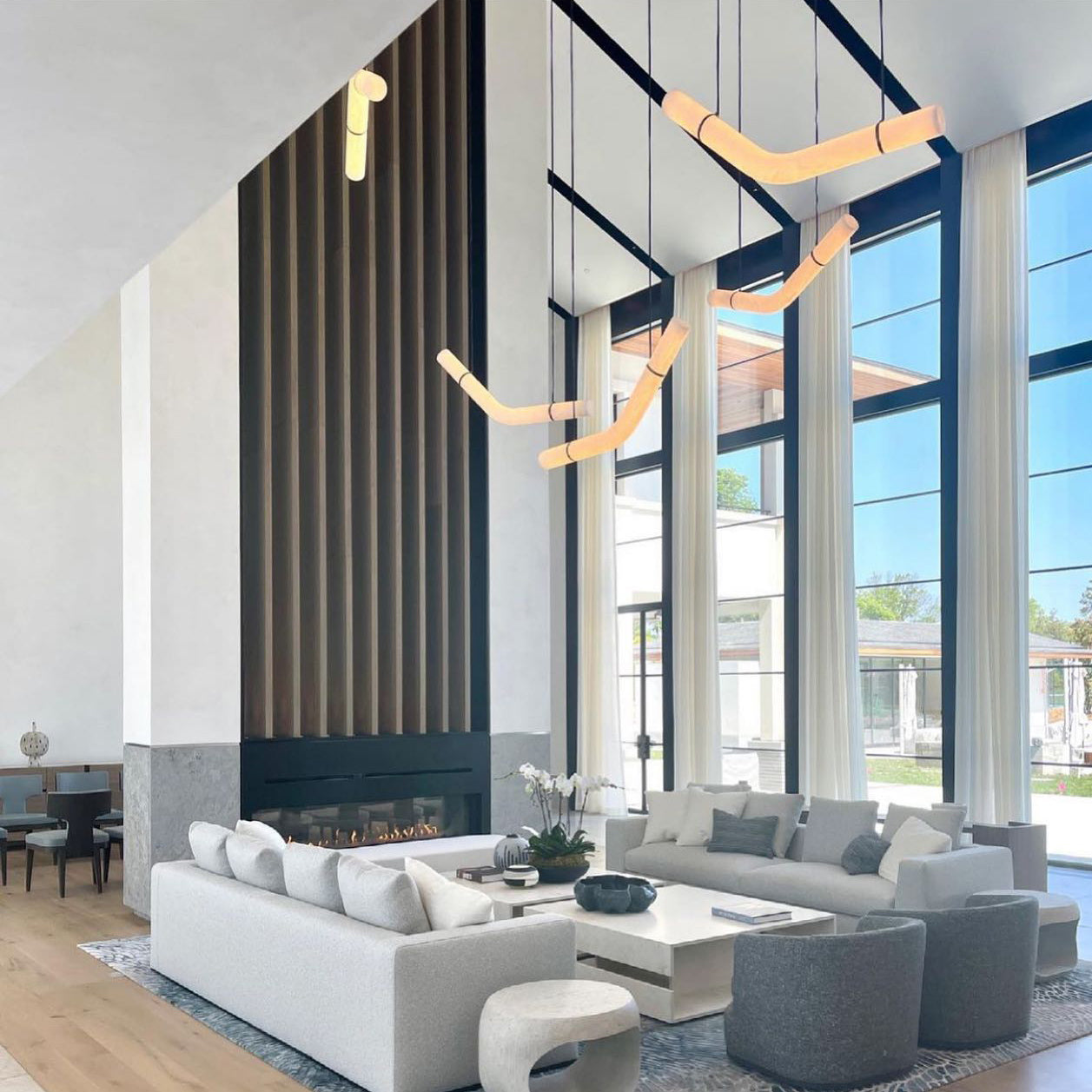 Utalyra Curved Alabaster Pendant Light - Letslighting