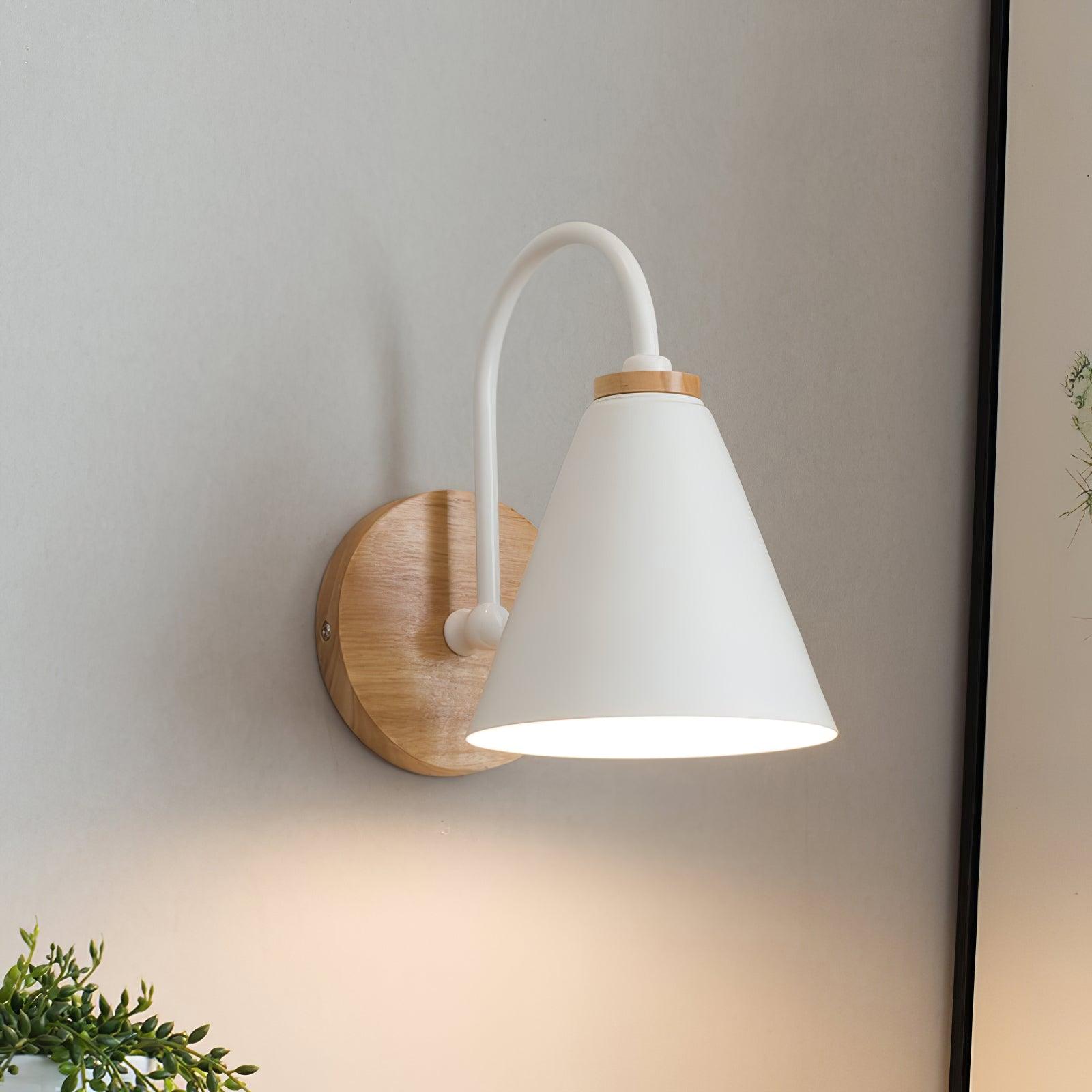 Muto Lámpara de Pared de Madera Nórdica