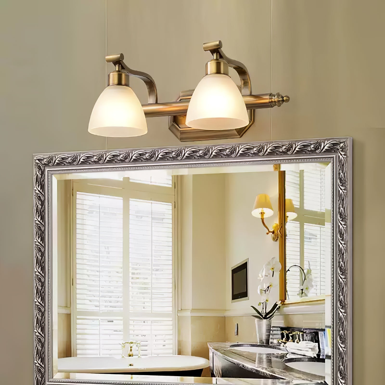 Lana Classic Bath Wall Light - Letslighting