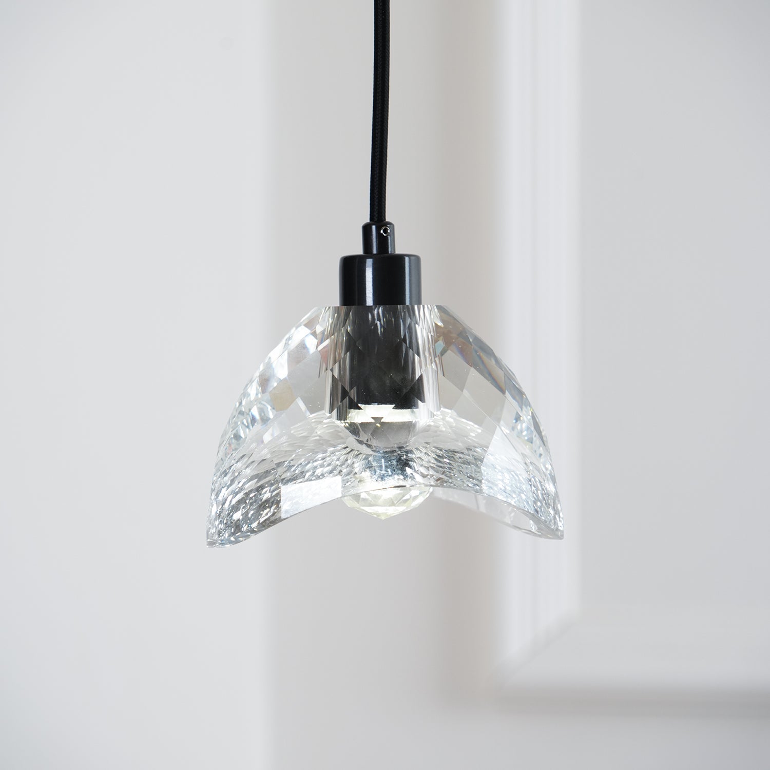 Latham Glass Pendant Lamp - Letslighting