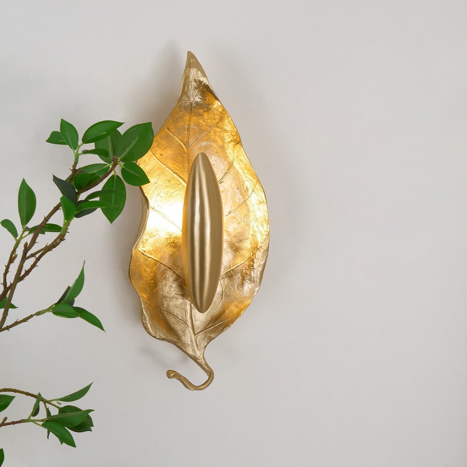 Leaf Brass Wall Lamp - Letslighting