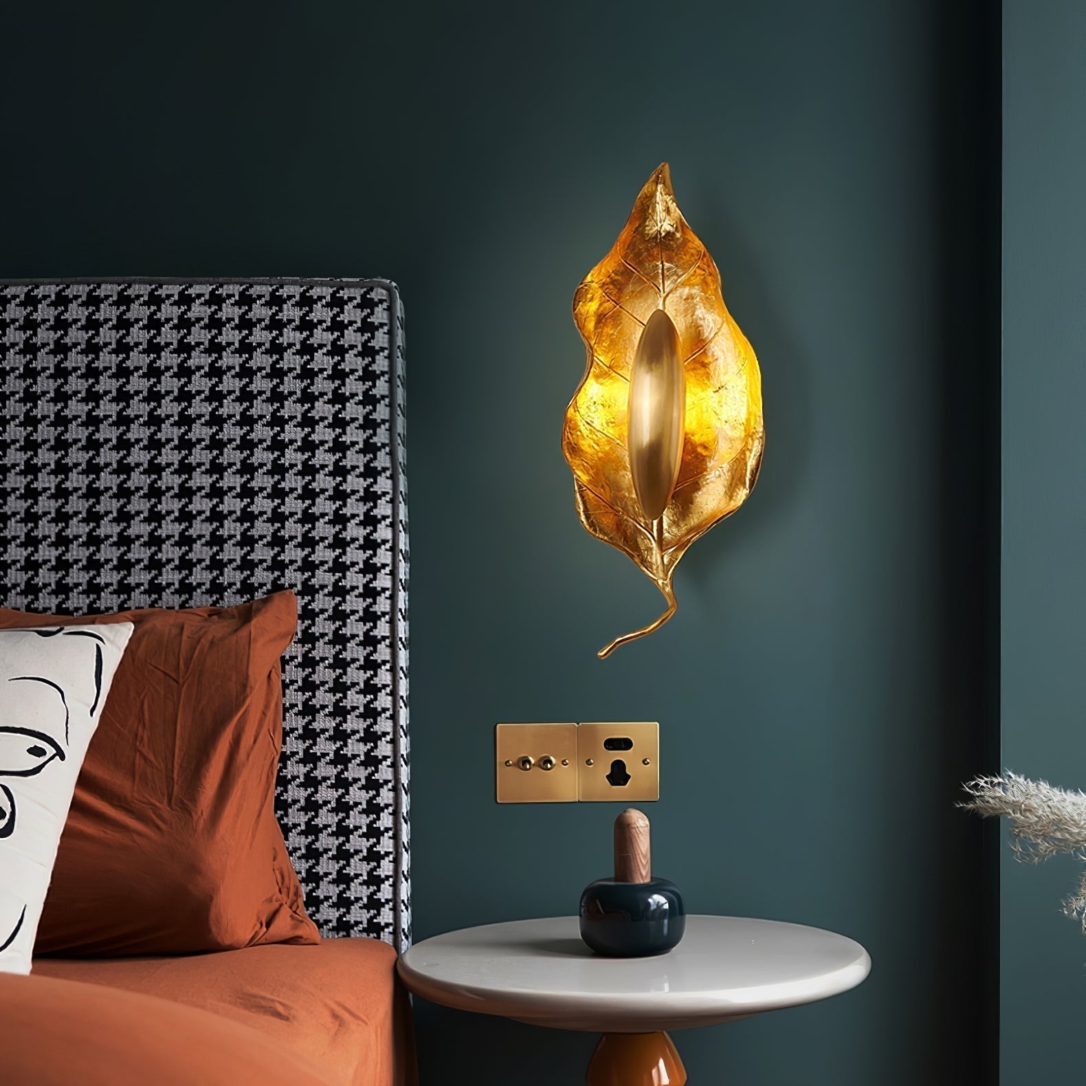 Leaf Brass Wall Lamp - Letslighting