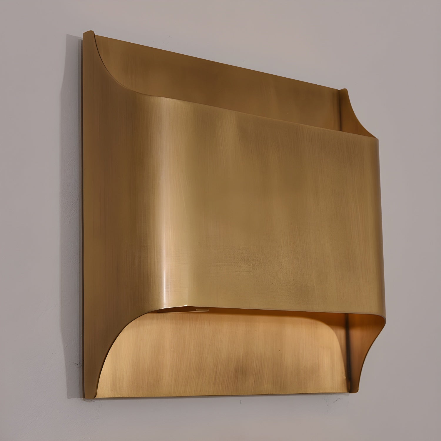 Leclerc Brass Wall Lamp - Letslighting
