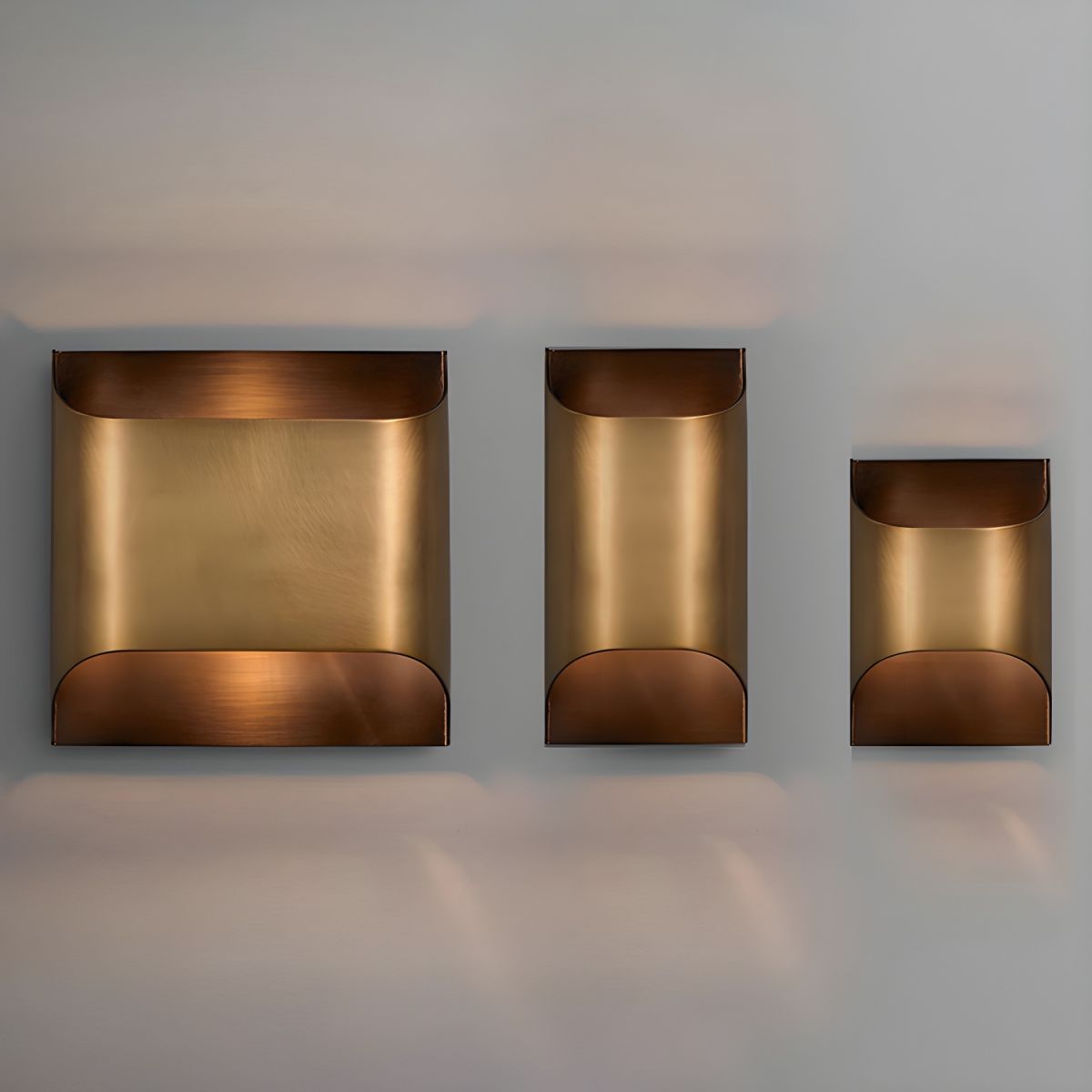 Leclerc Brass Wall Lamp - Letslighting