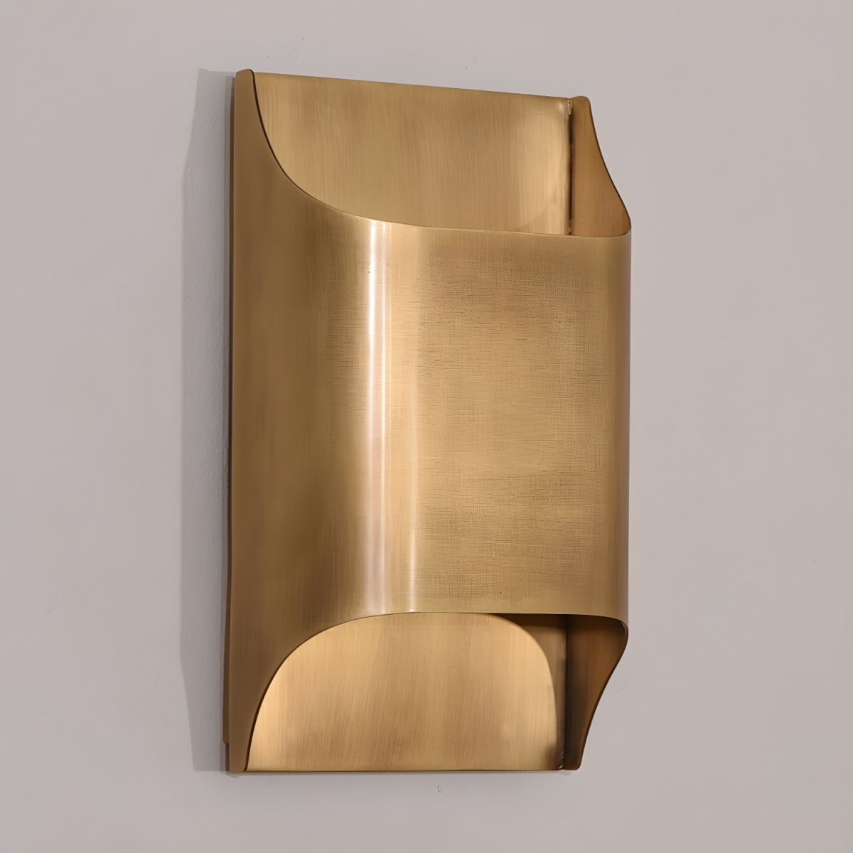 Leclerc Brass Wall Lamp - Letslighting