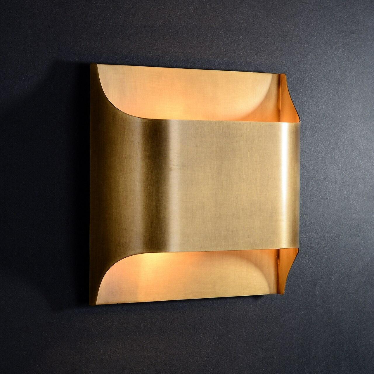 Leclerc Brass Wall Lamp - Letslighting