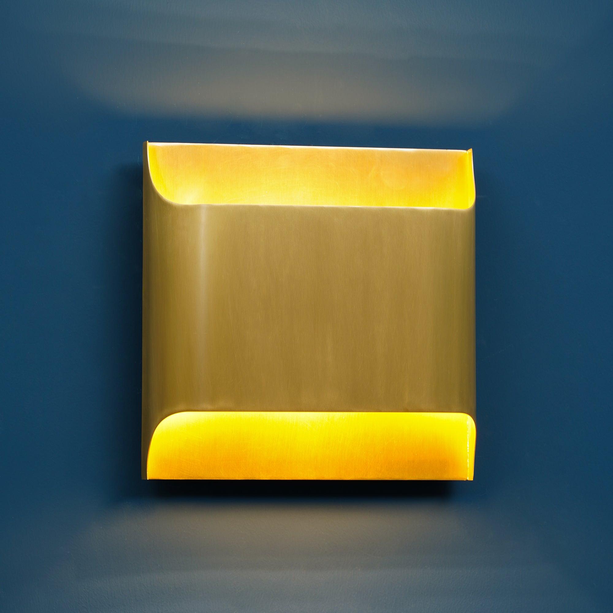 Leclerc Brass Wall Lamp - Letslighting