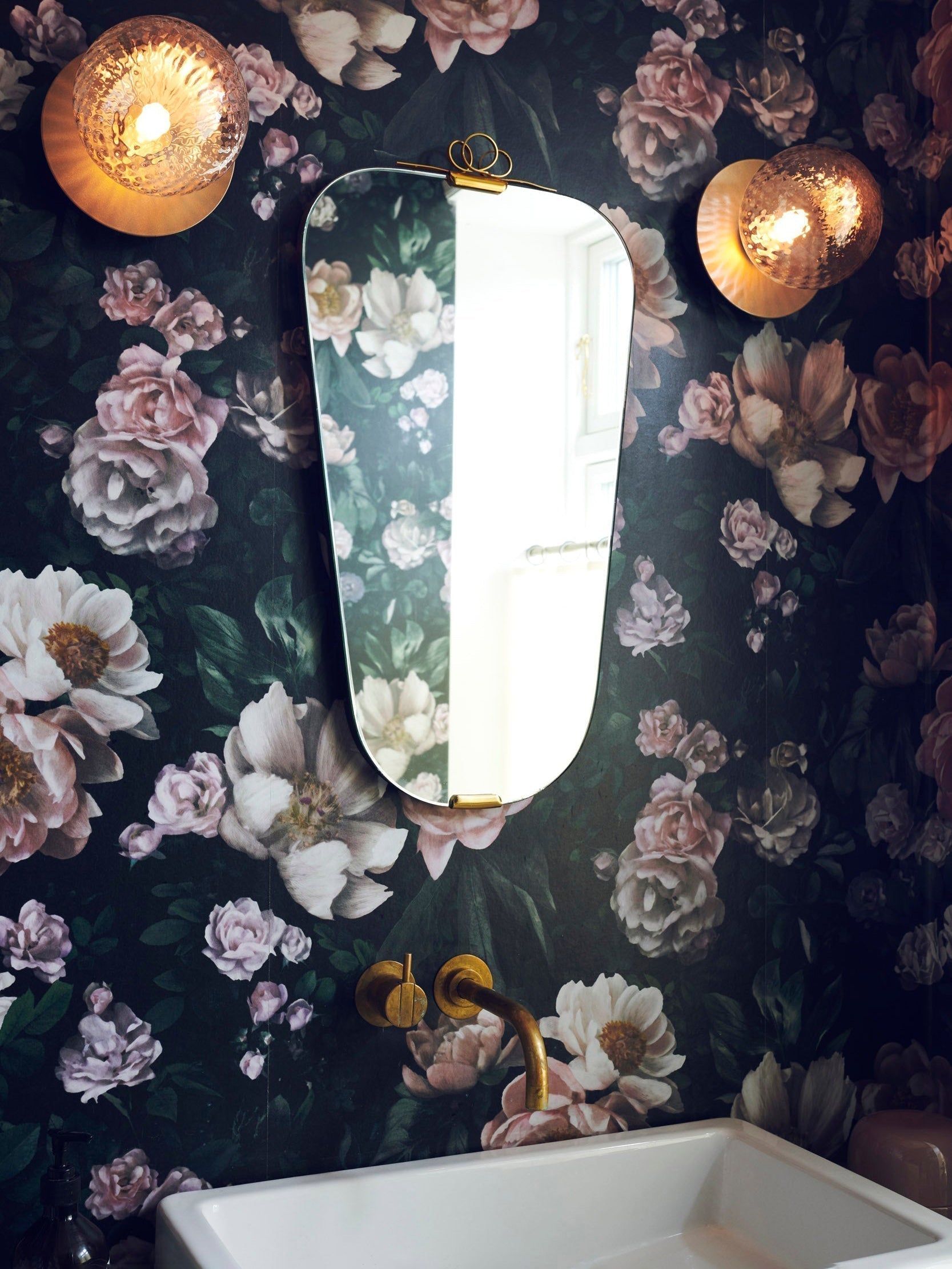 Lunara Wall Lamp - Letslighting