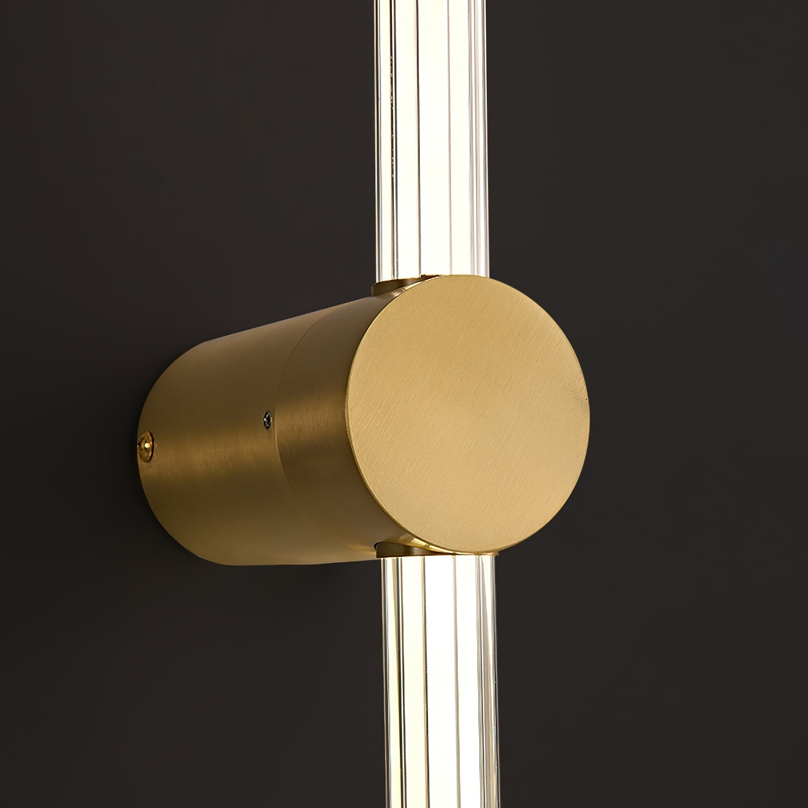 Arisha Lámpara de Pared Lineal LED Dorada