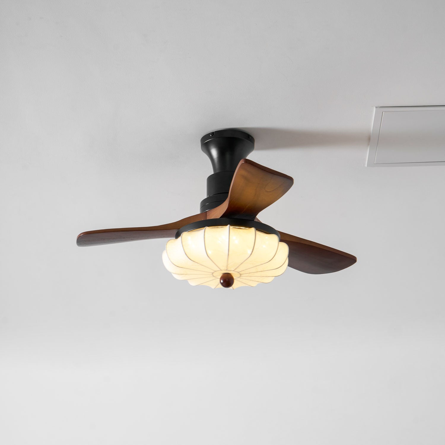 Ventilador de Techo con Luz Jasper Bloom, demostración de la función inversa